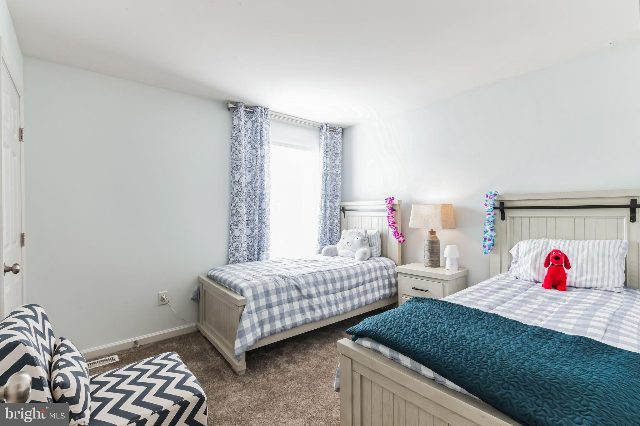 16 Hannah Pl