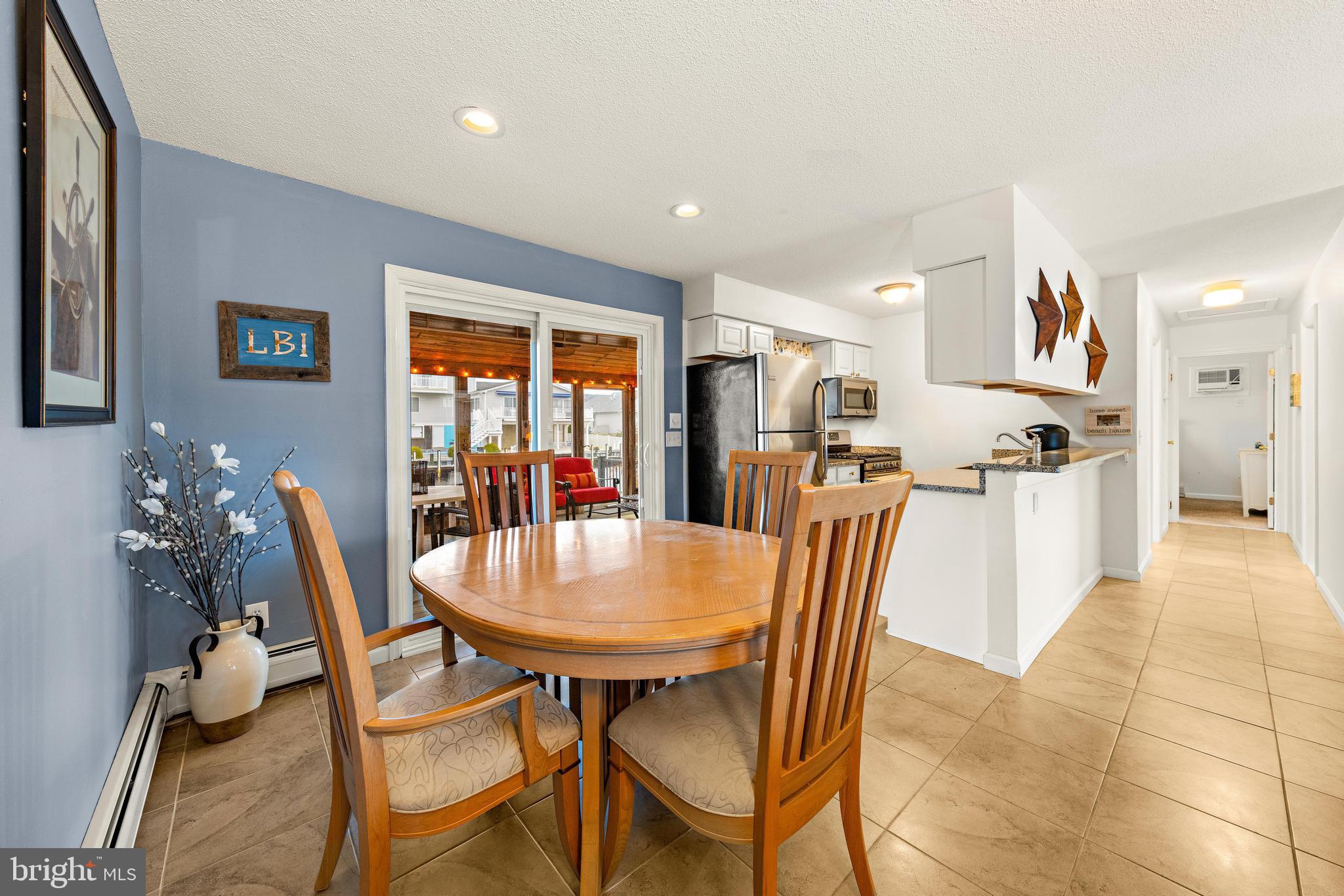 144 Catherine Ln