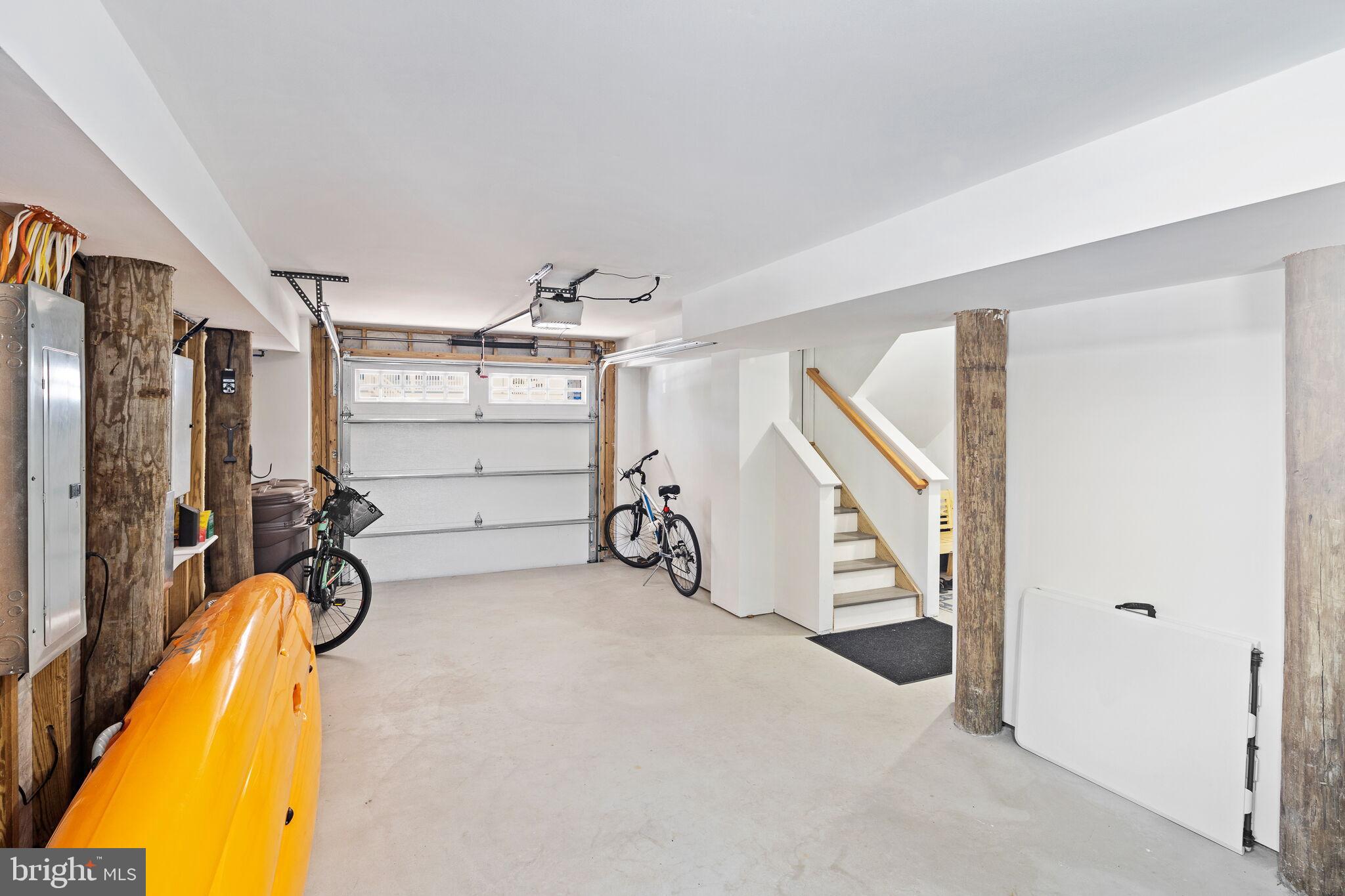 7 James St