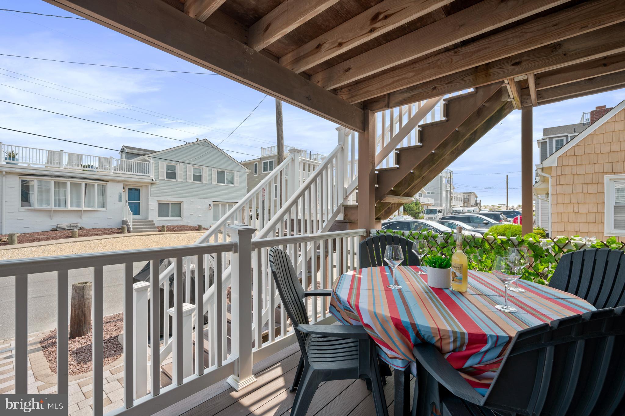 8801 Beach Ave