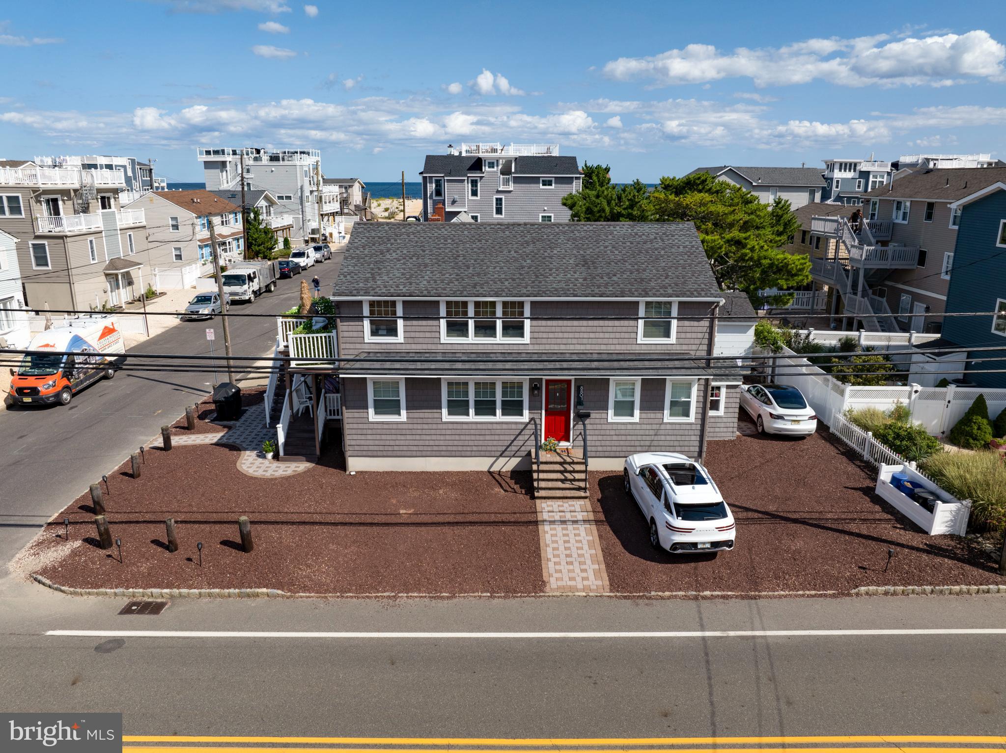 8801 Beach Ave