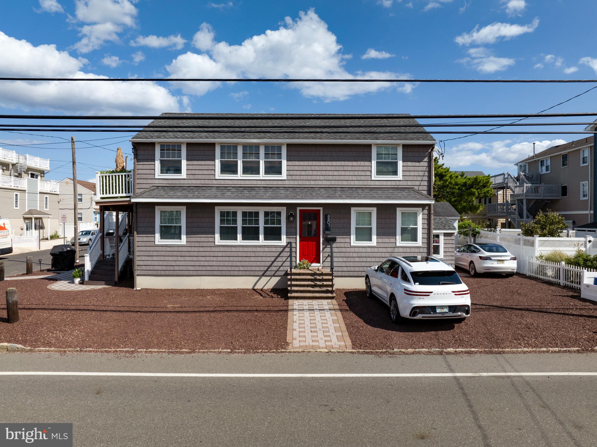 8801 Beach Ave