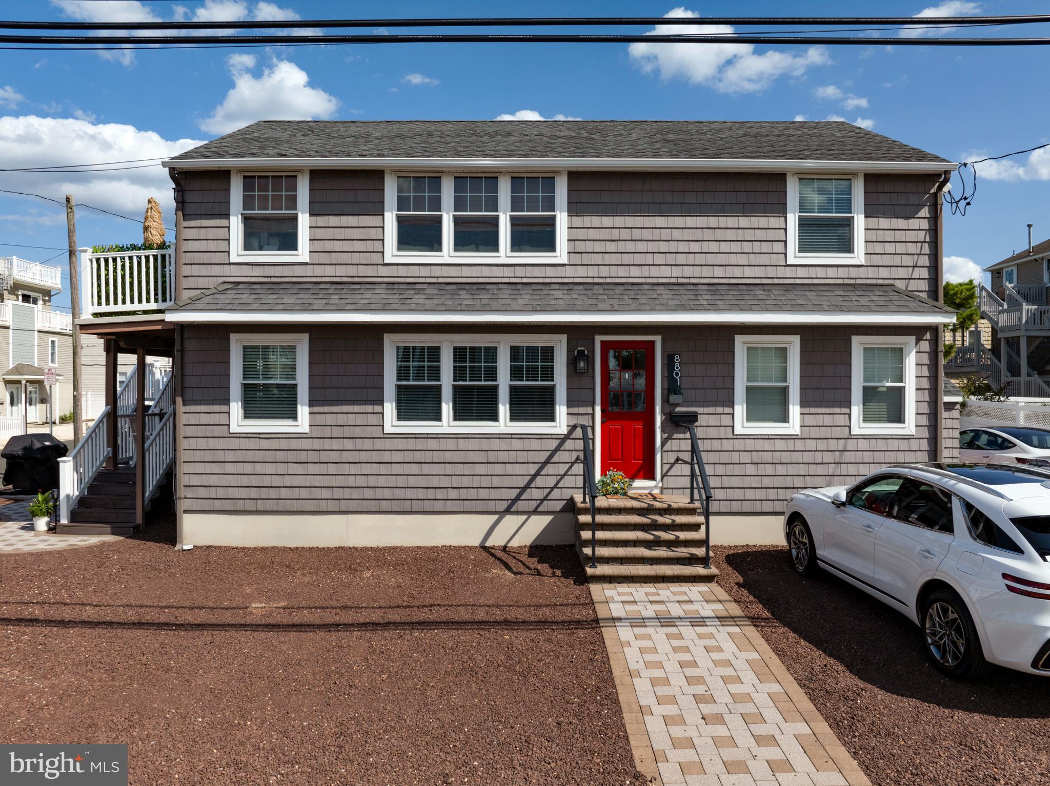 8801 Beach Ave
