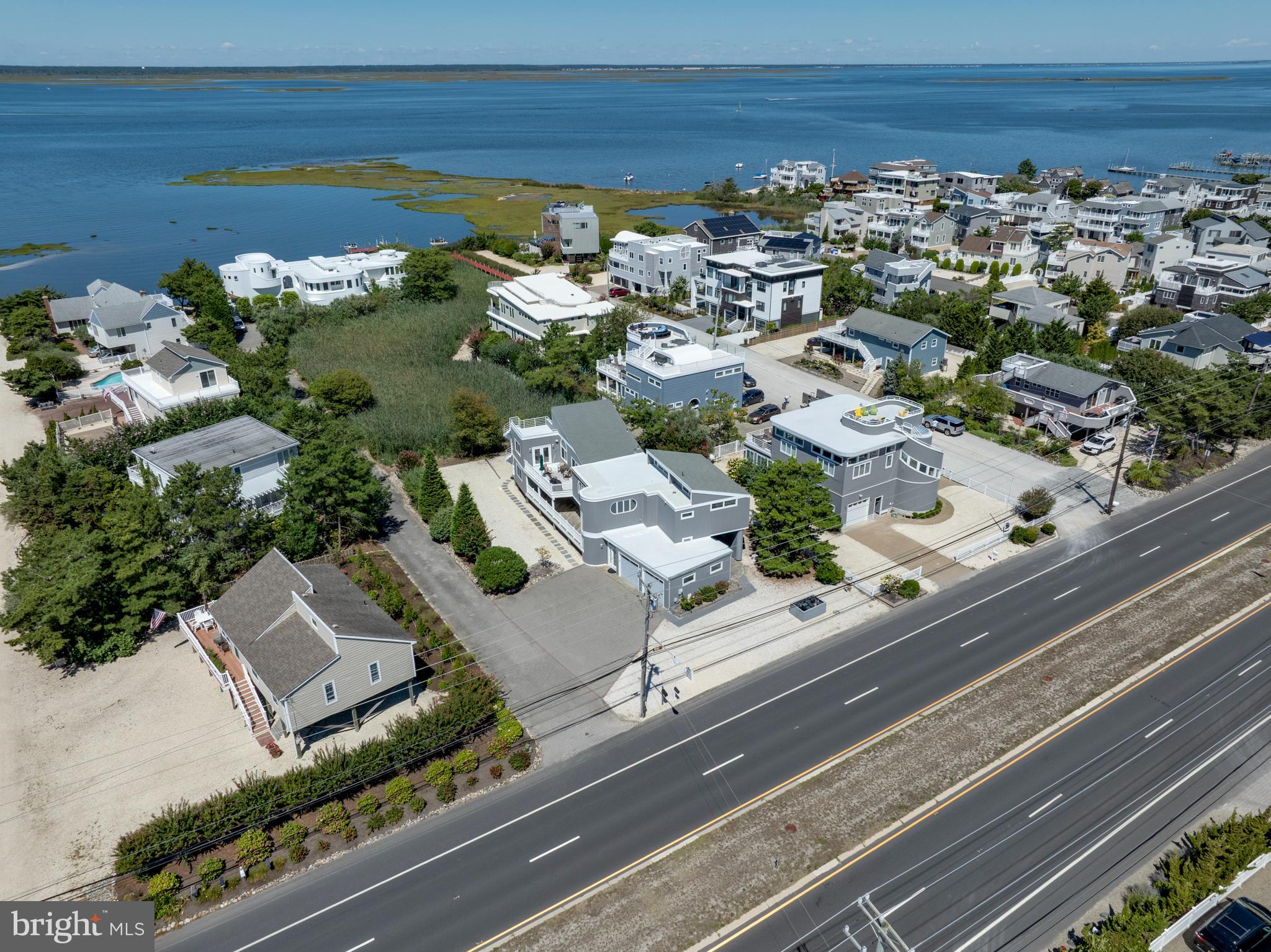 1122-A Long Beach Blvd