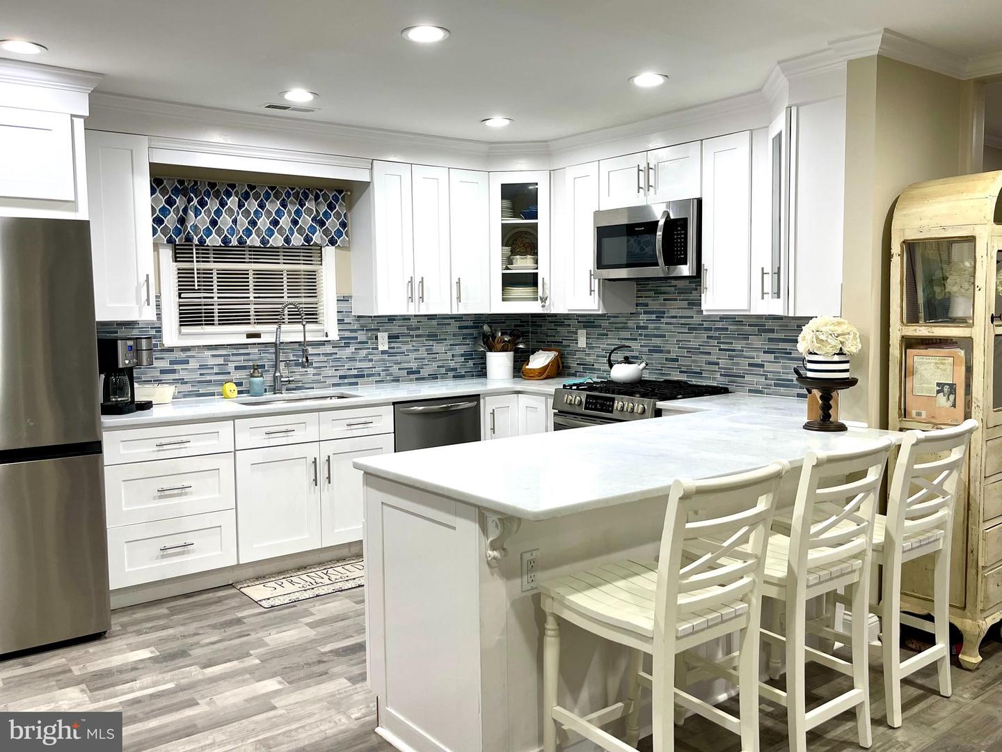 1074 Buccaneer Ln