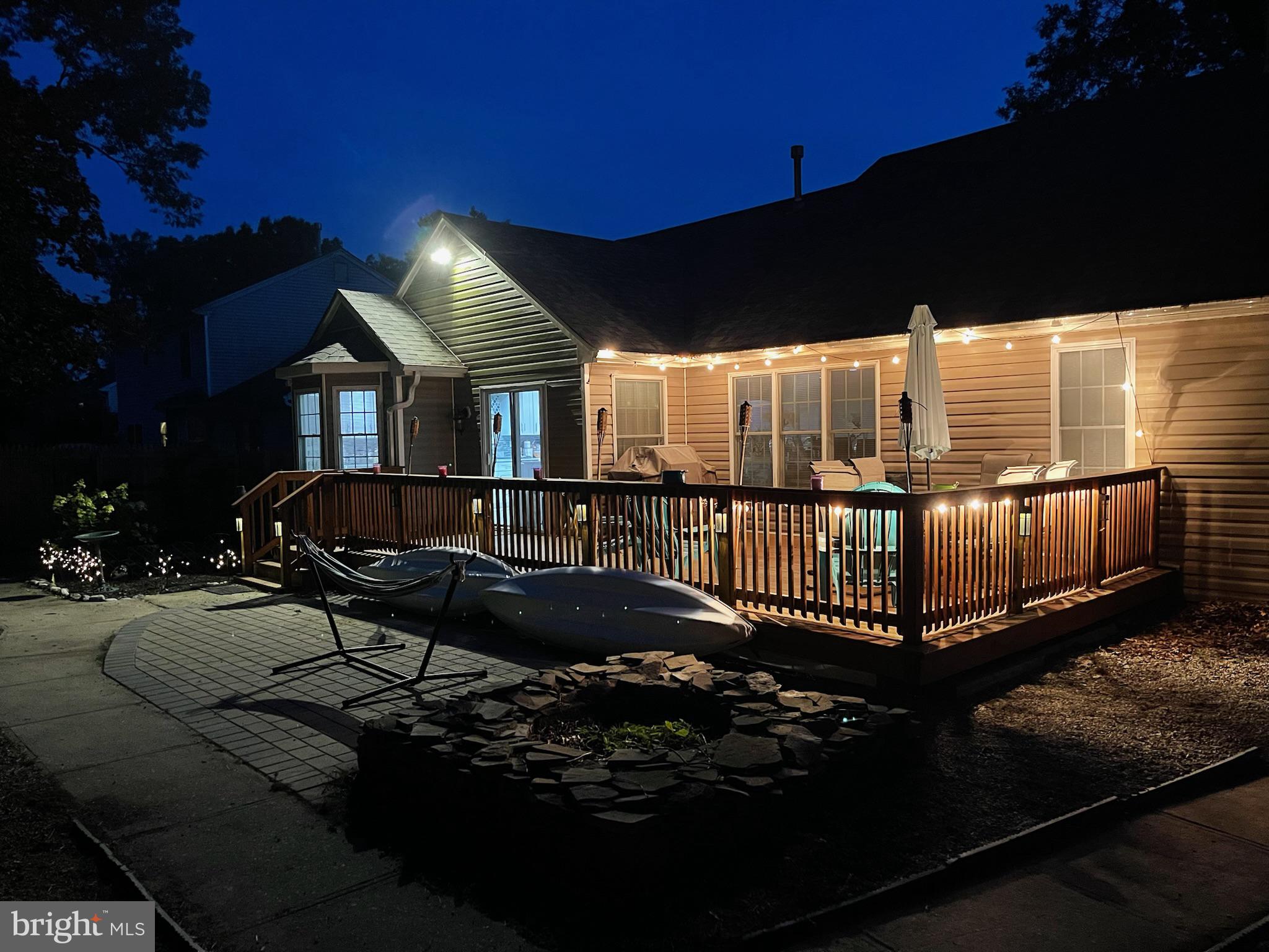 1074 Buccaneer Ln