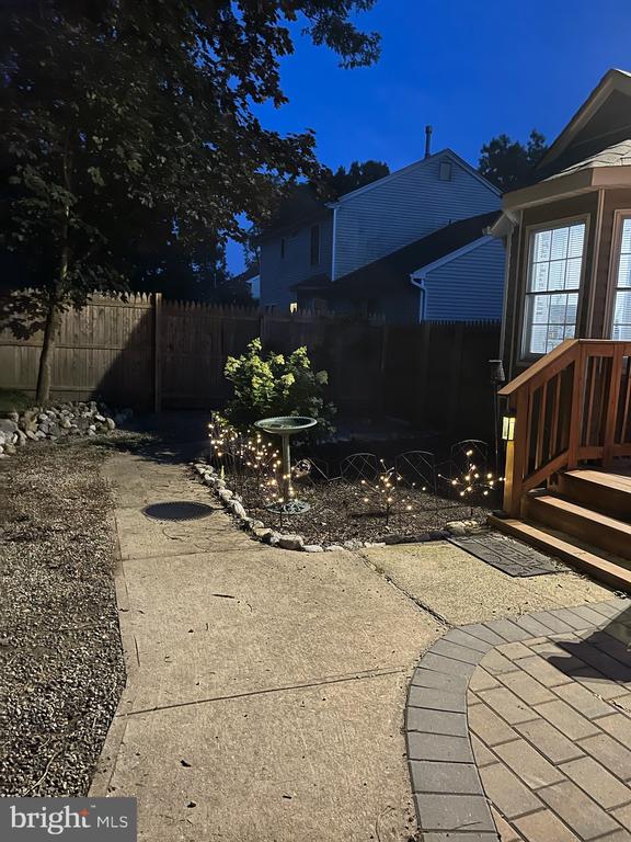 1074 Buccaneer Ln