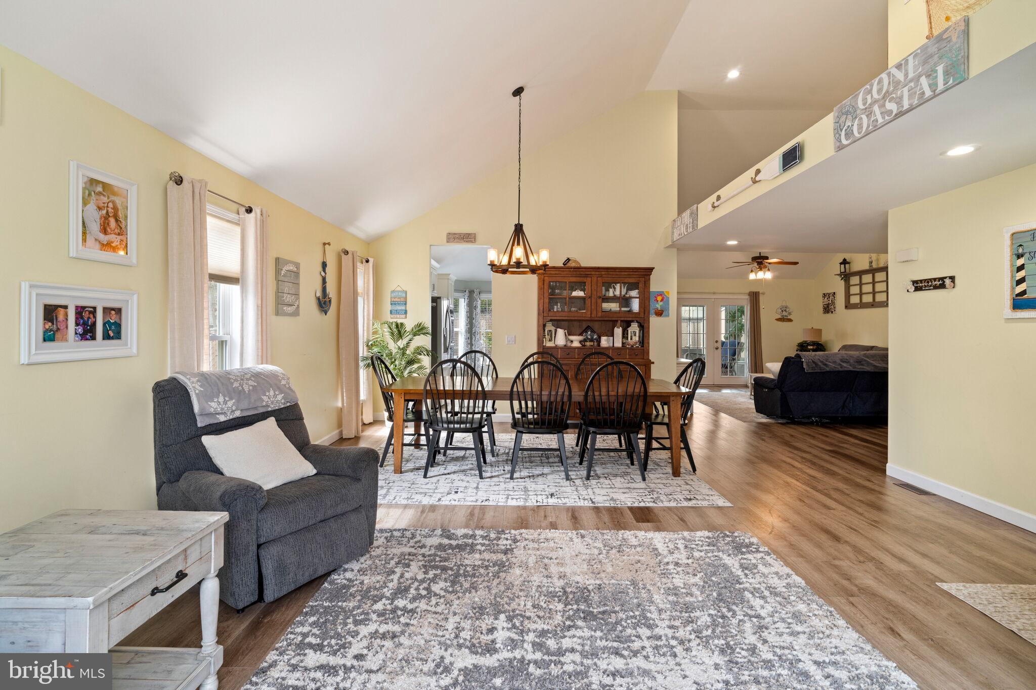 272 Buoy Ave