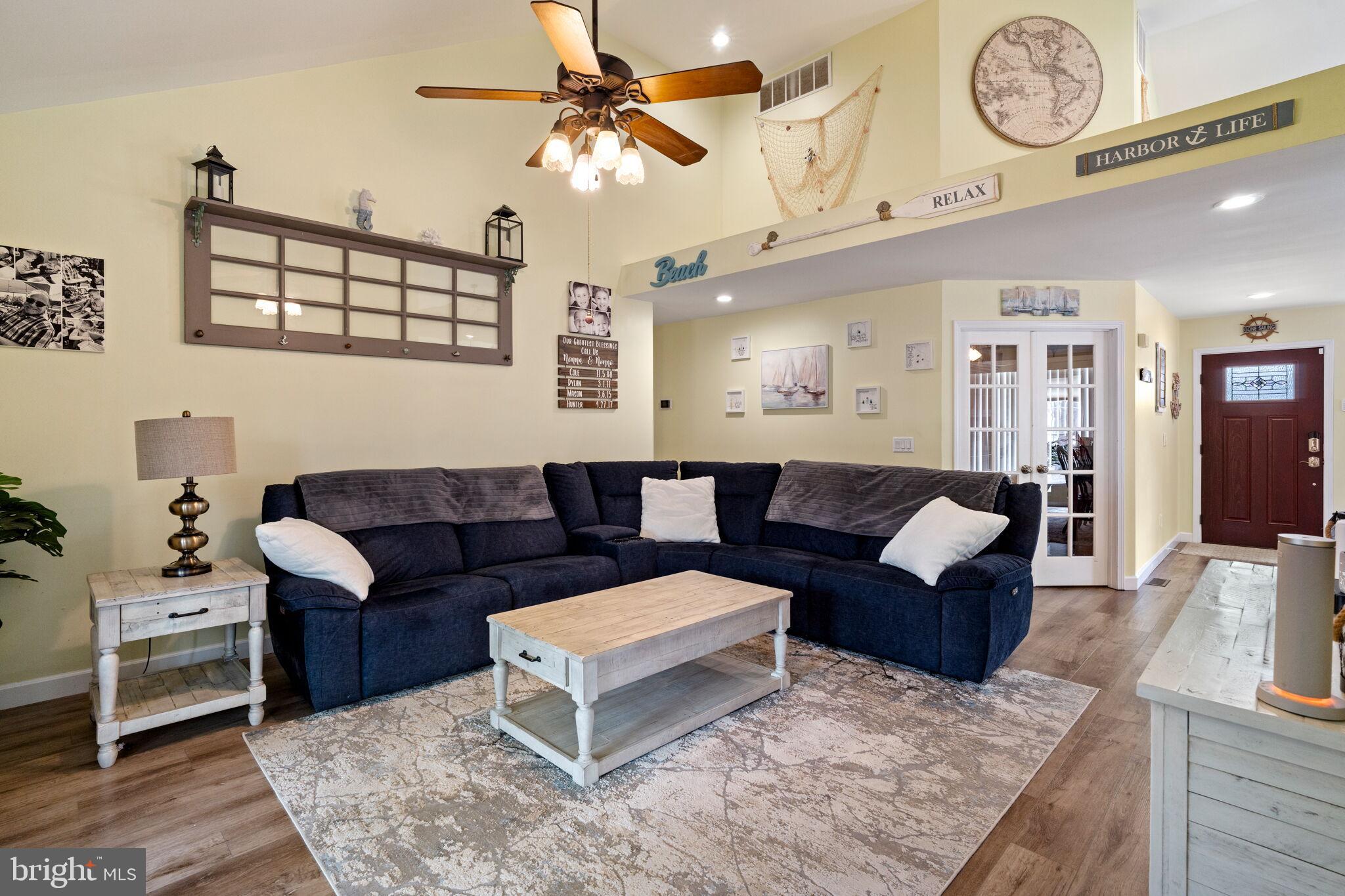 272 Buoy Ave