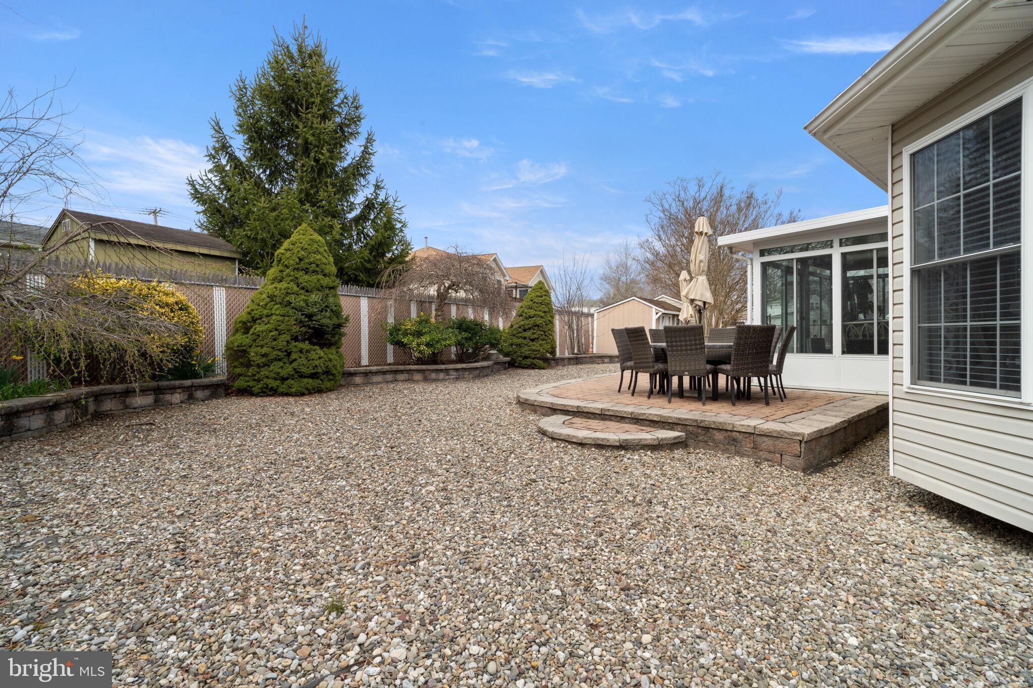 272 Buoy Ave