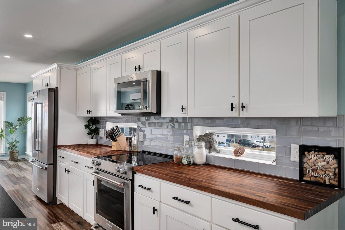 110 N Ensign Dr
