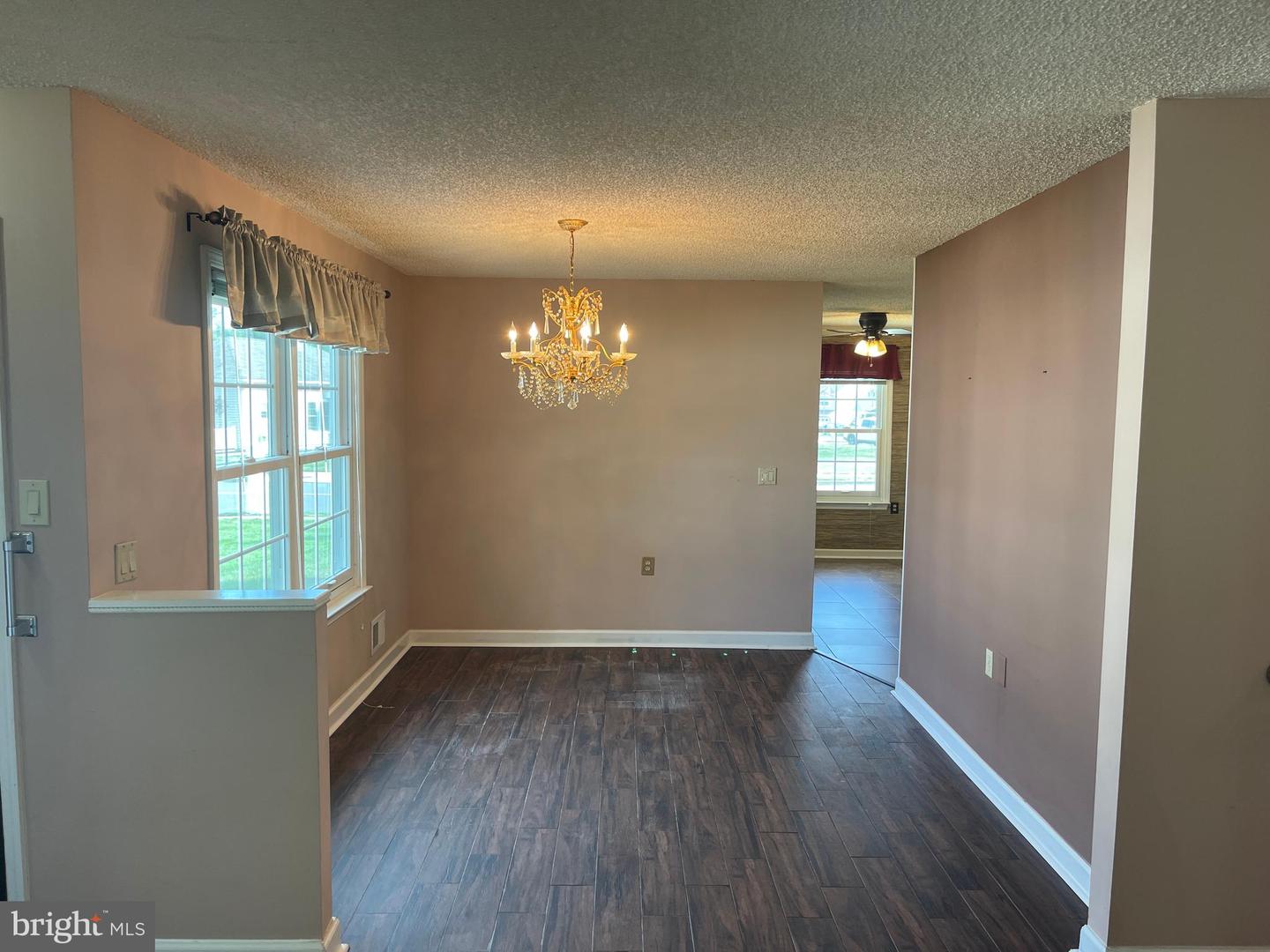 134 Pine Oak Blvd