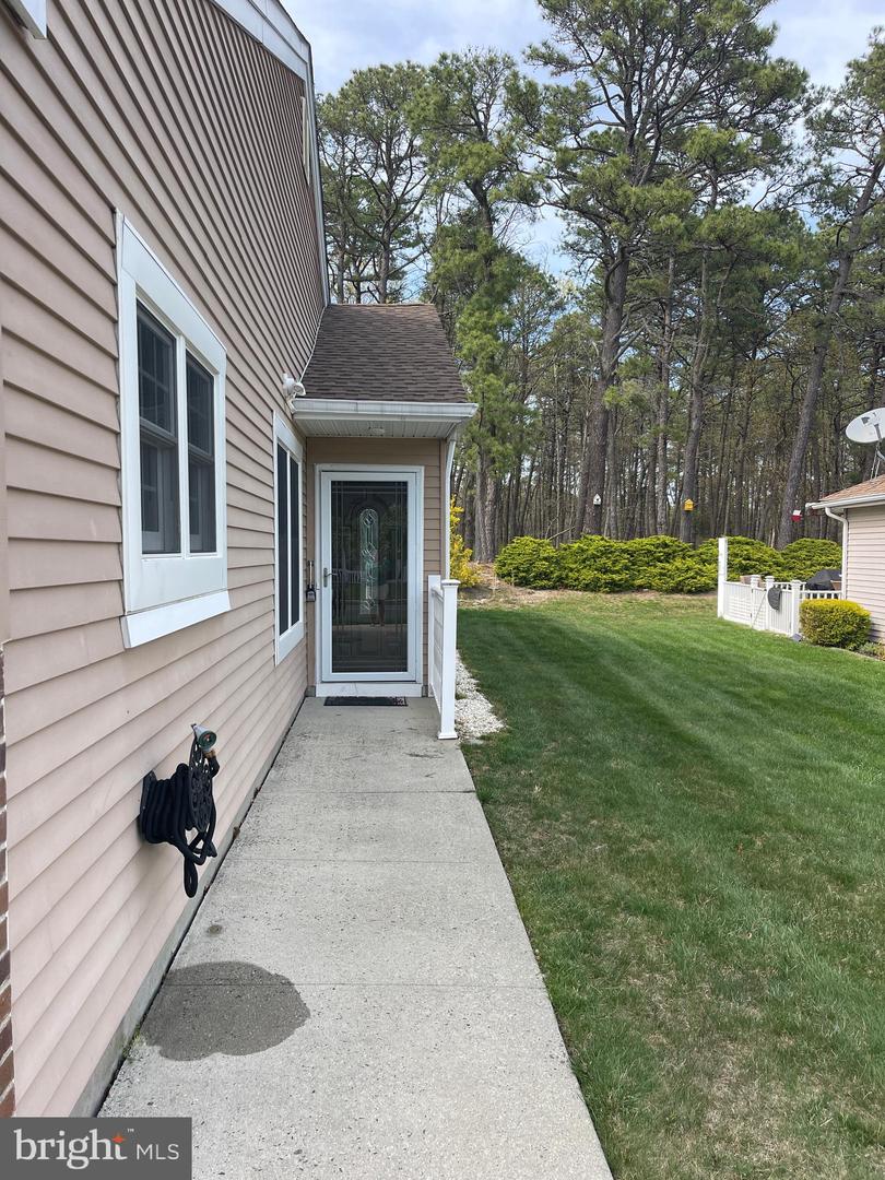 134 Pine Oak Blvd