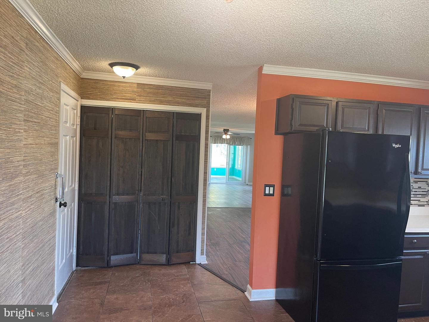 134 Pine Oak Blvd
