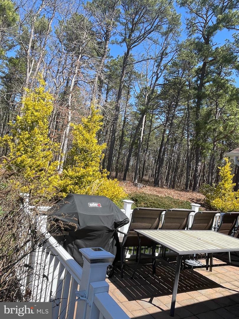 134 Pine Oak Blvd