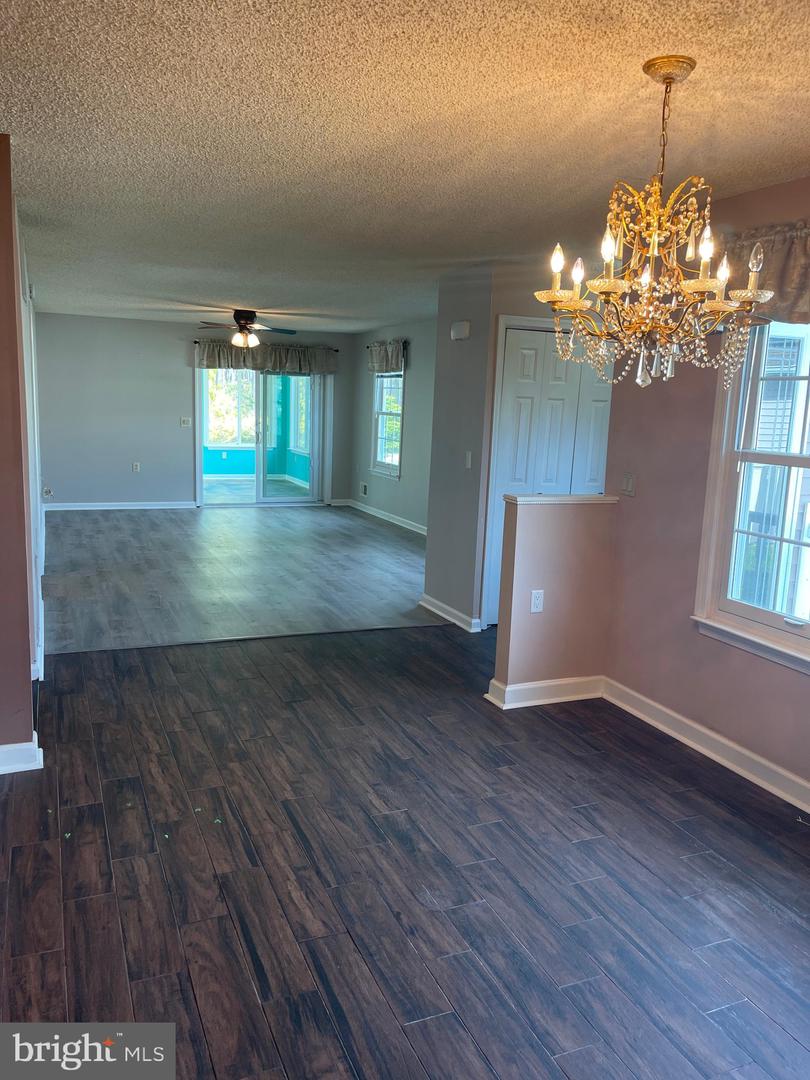 134 Pine Oak Blvd
