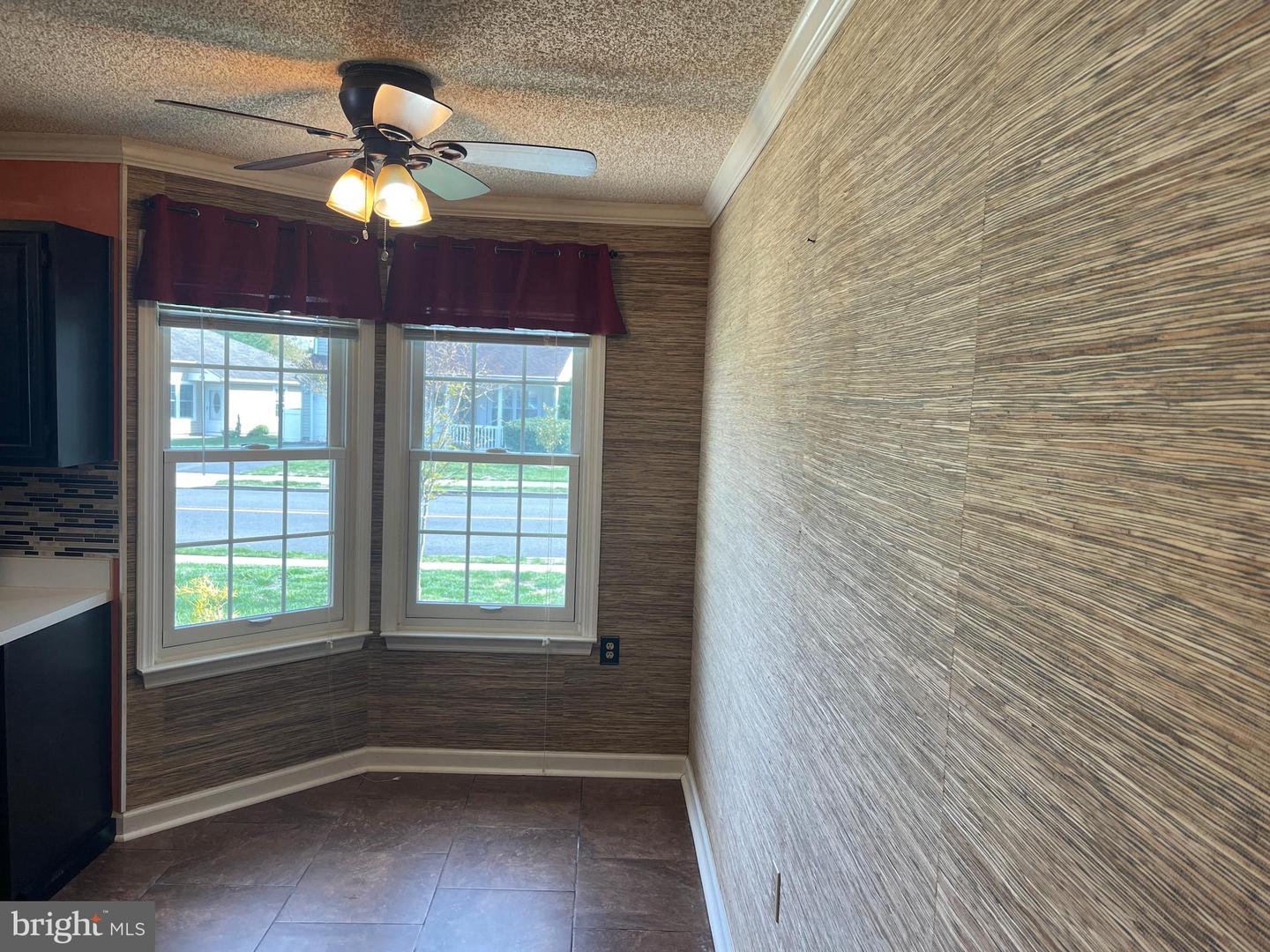 134 Pine Oak Blvd