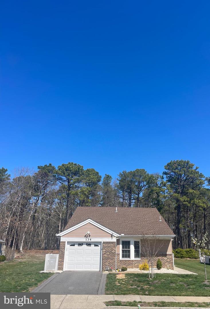 134 Pine Oak Blvd