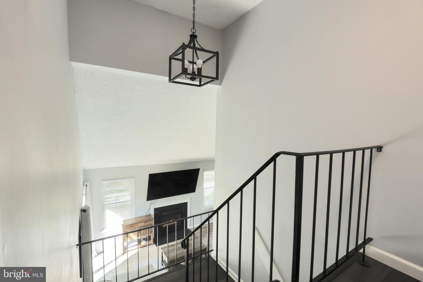 61 Highland Dr