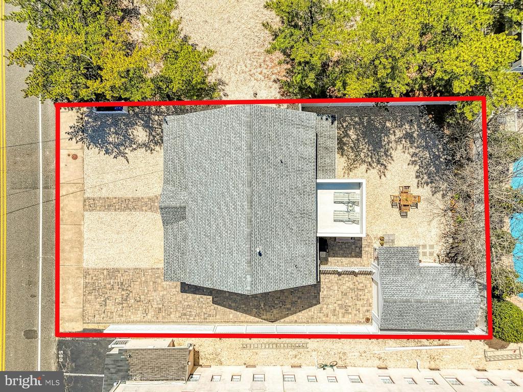 2210 ATLANTIC AVE.