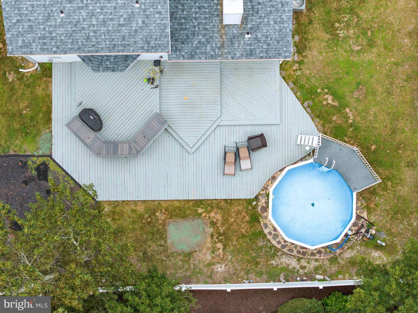 217 Lazy Oak Ln