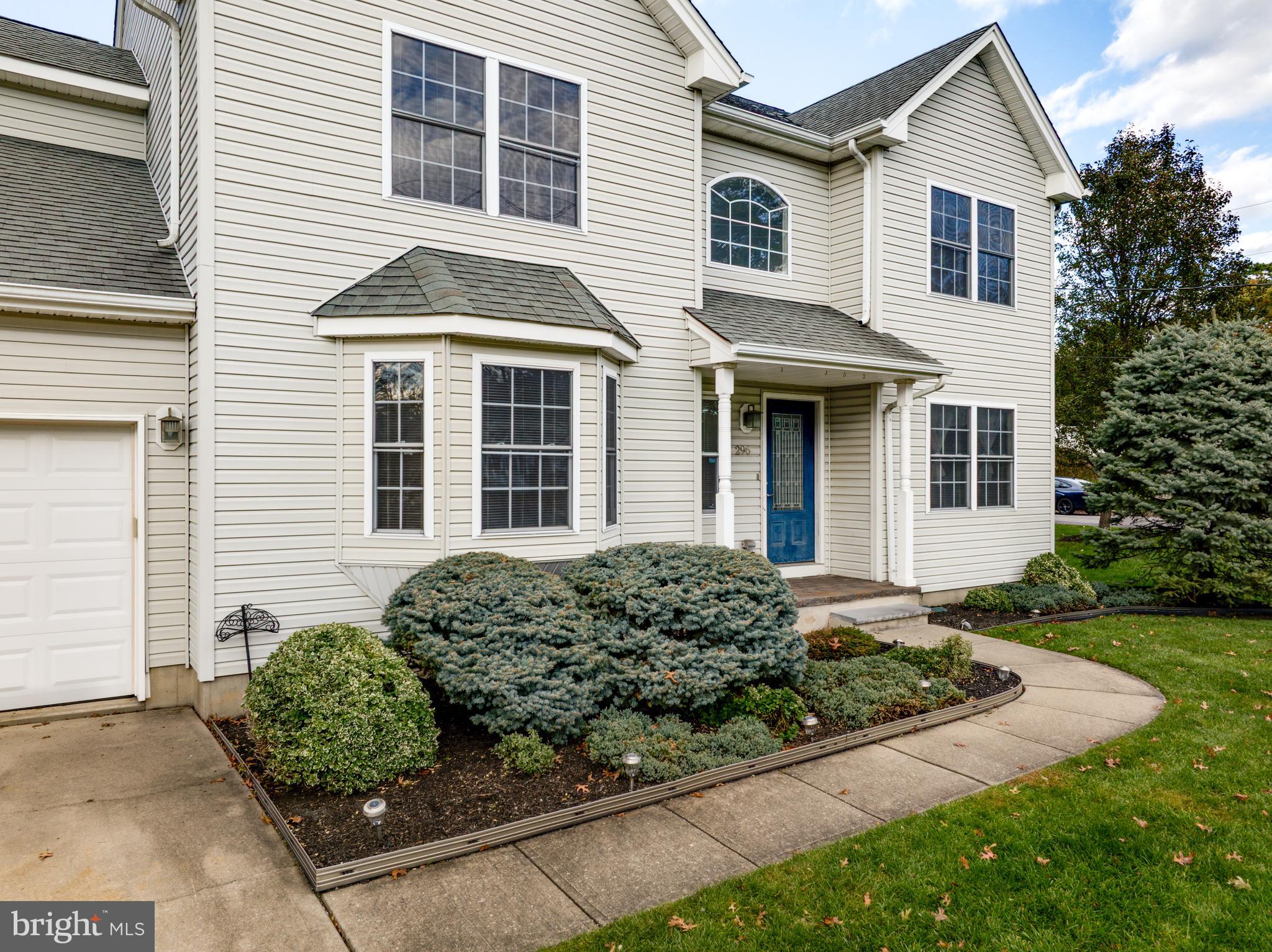 296 NEPTUNE DRIVE