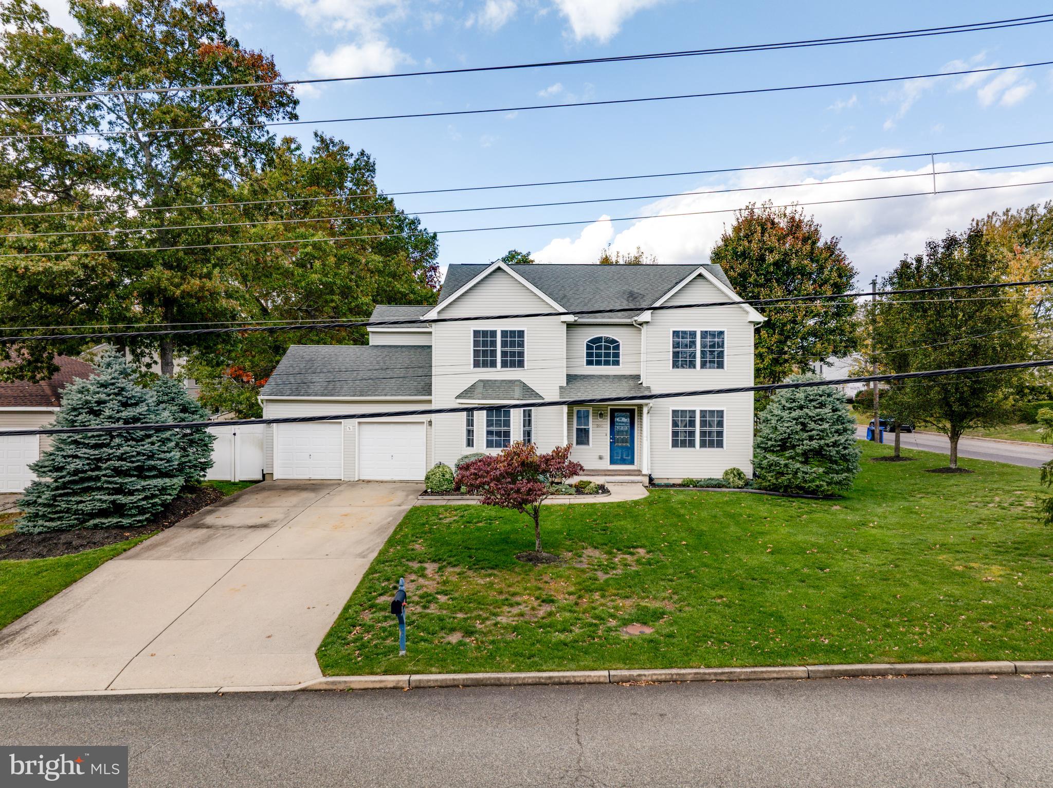 296 NEPTUNE DRIVE