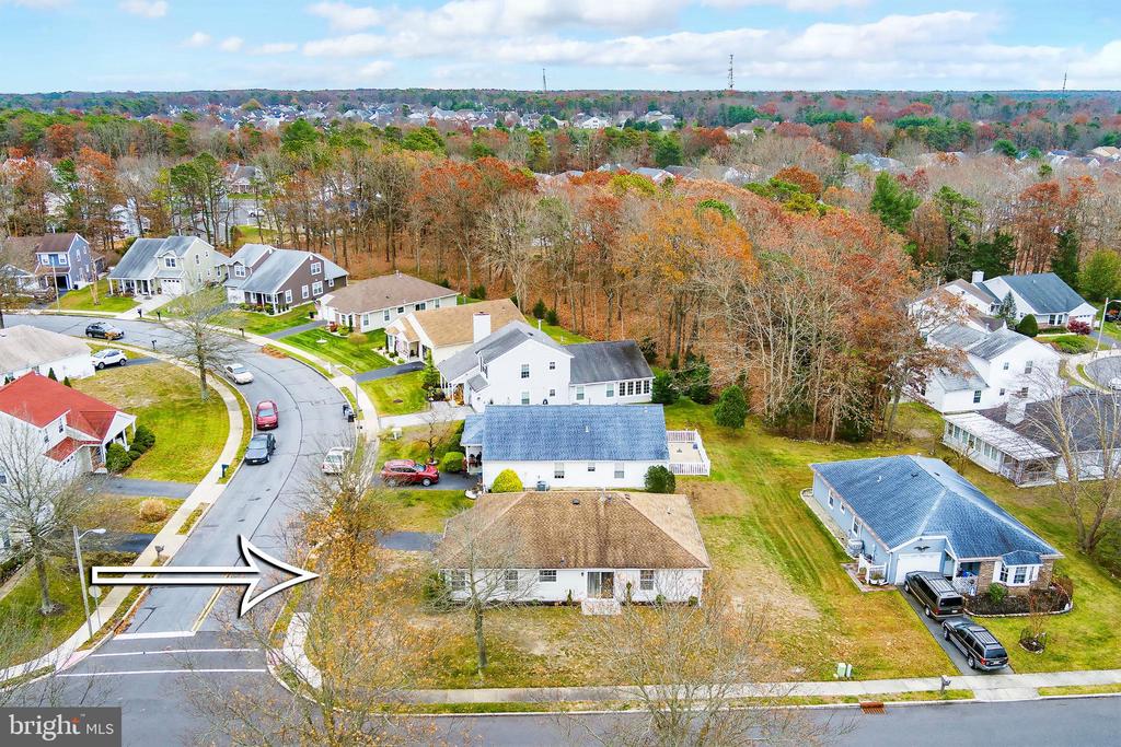 25 WILLOW DRIVE