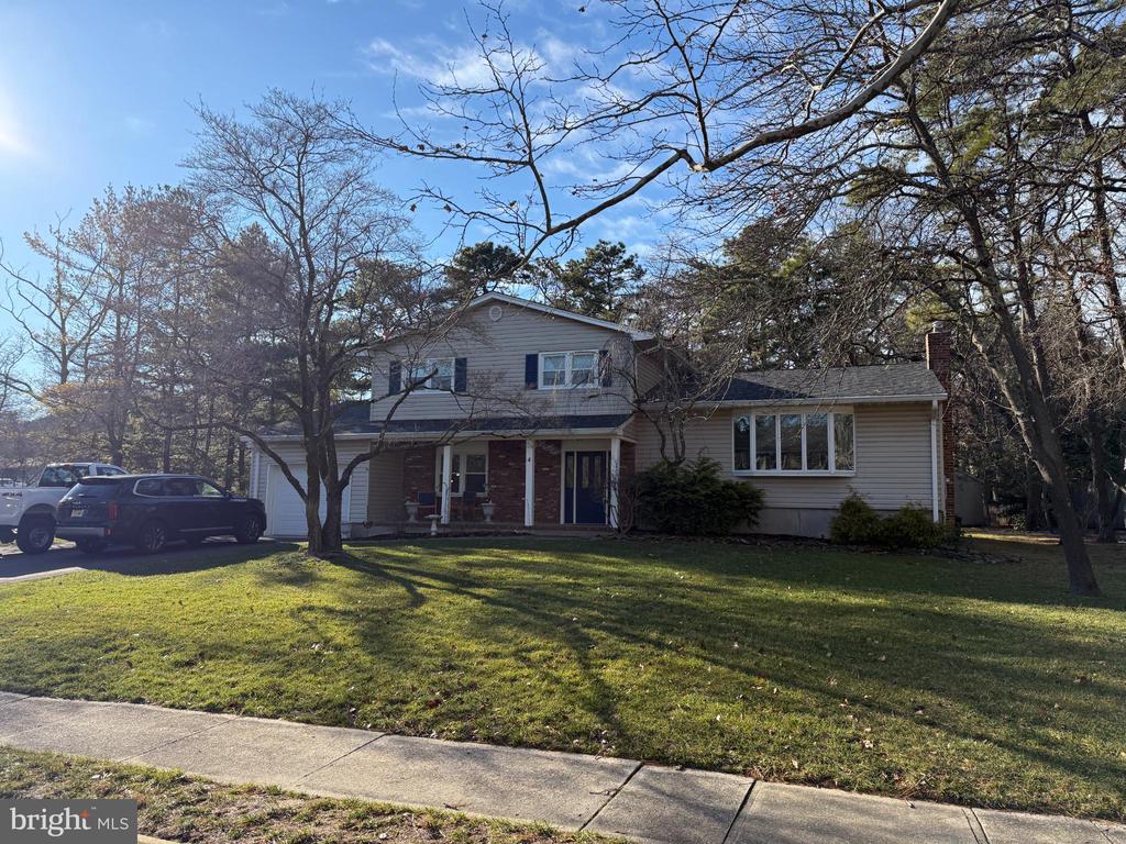 4 CAMBRIDGE COURT