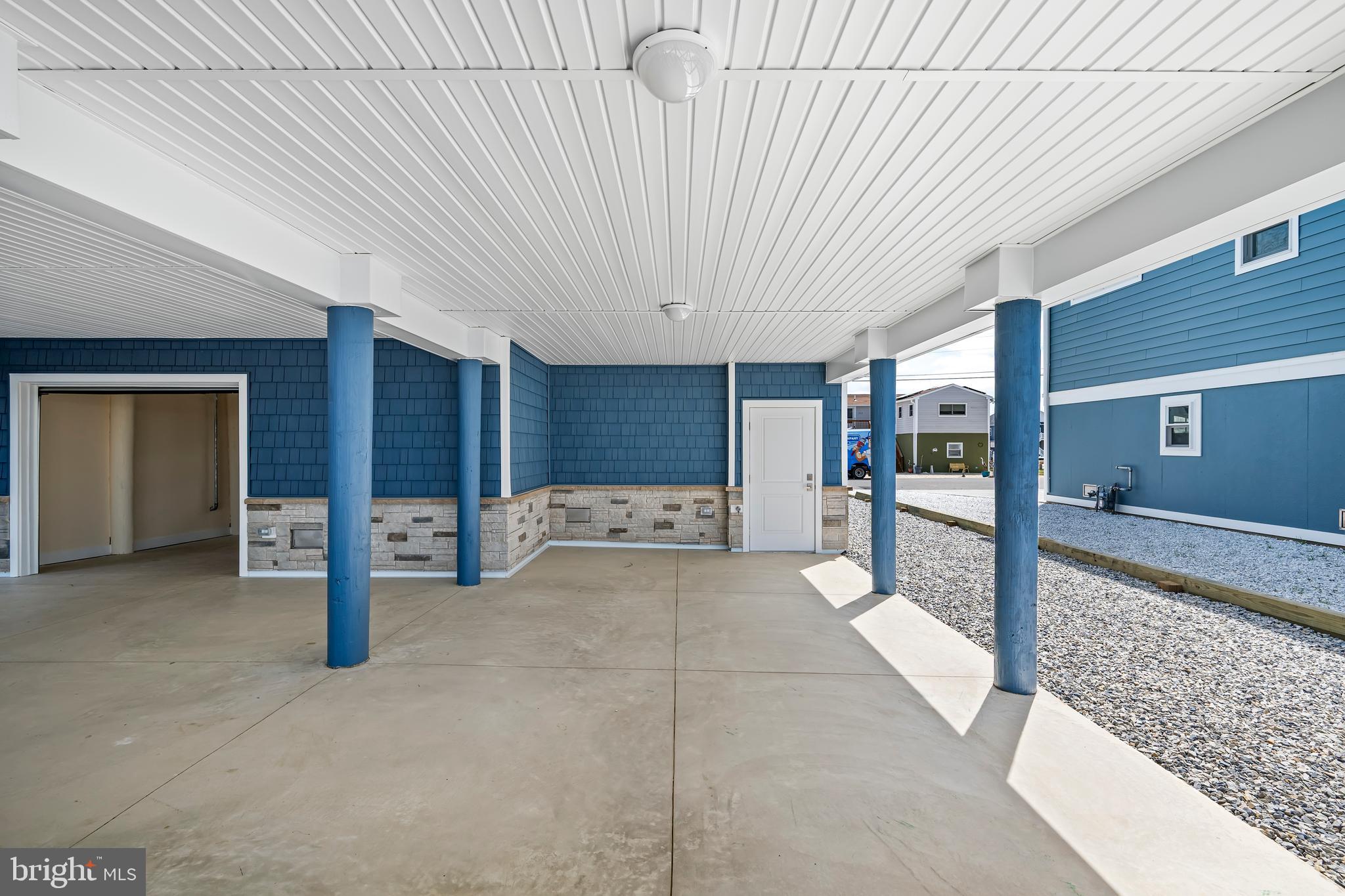 370 KINGFISHER ROAD