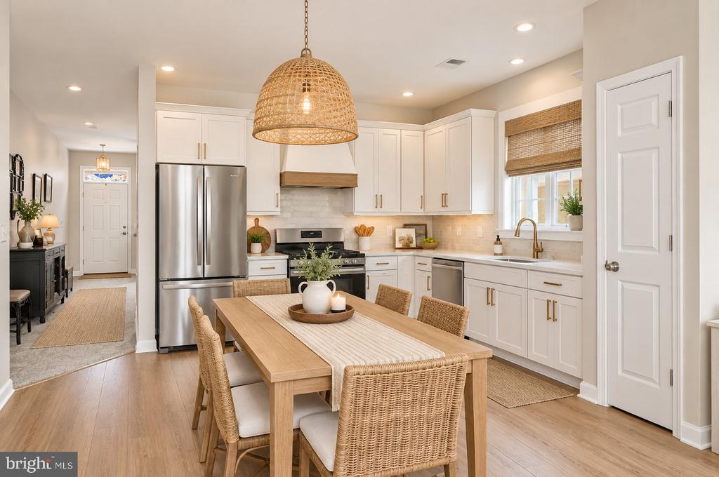 2 MAYPORT LANE
