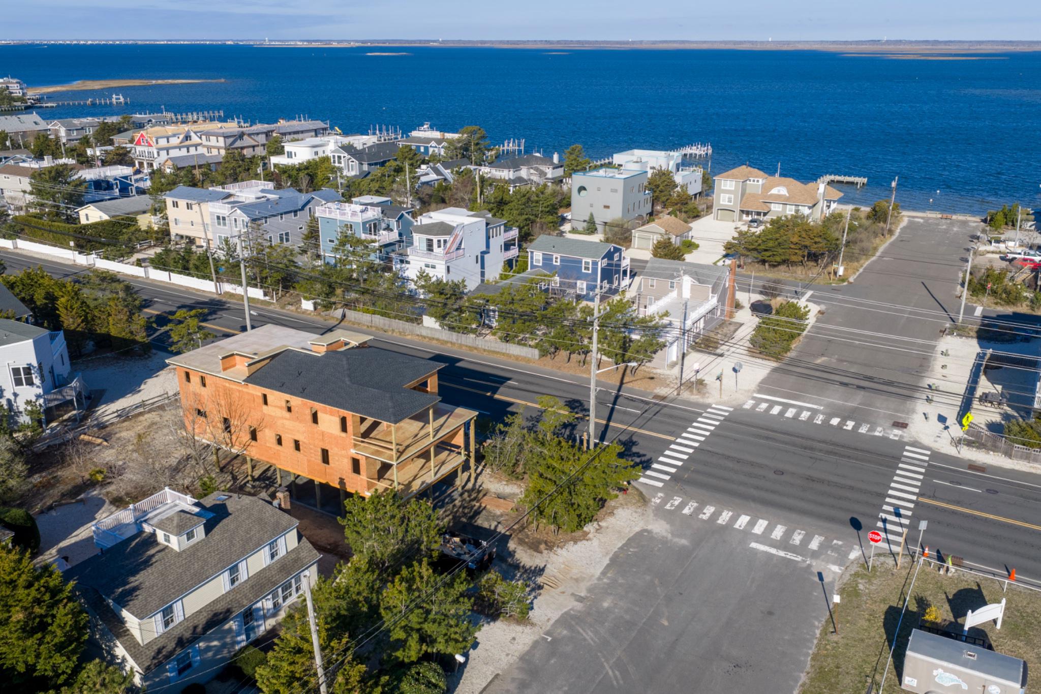 2 E CUMBERLAND AVENUE