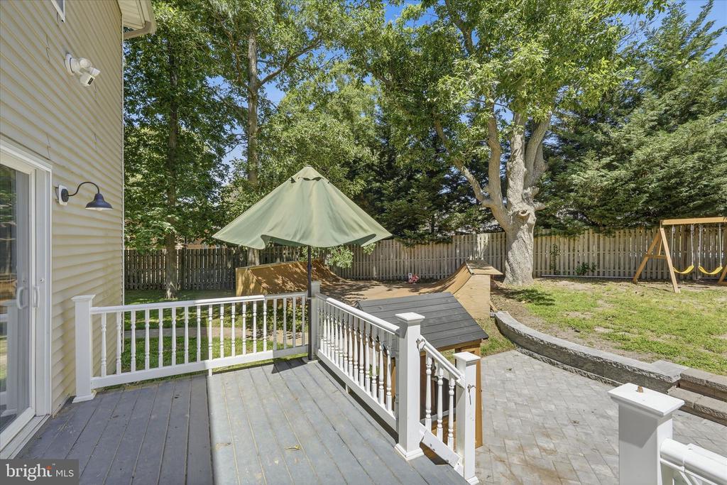 4 GREENBRIAR DRIVE