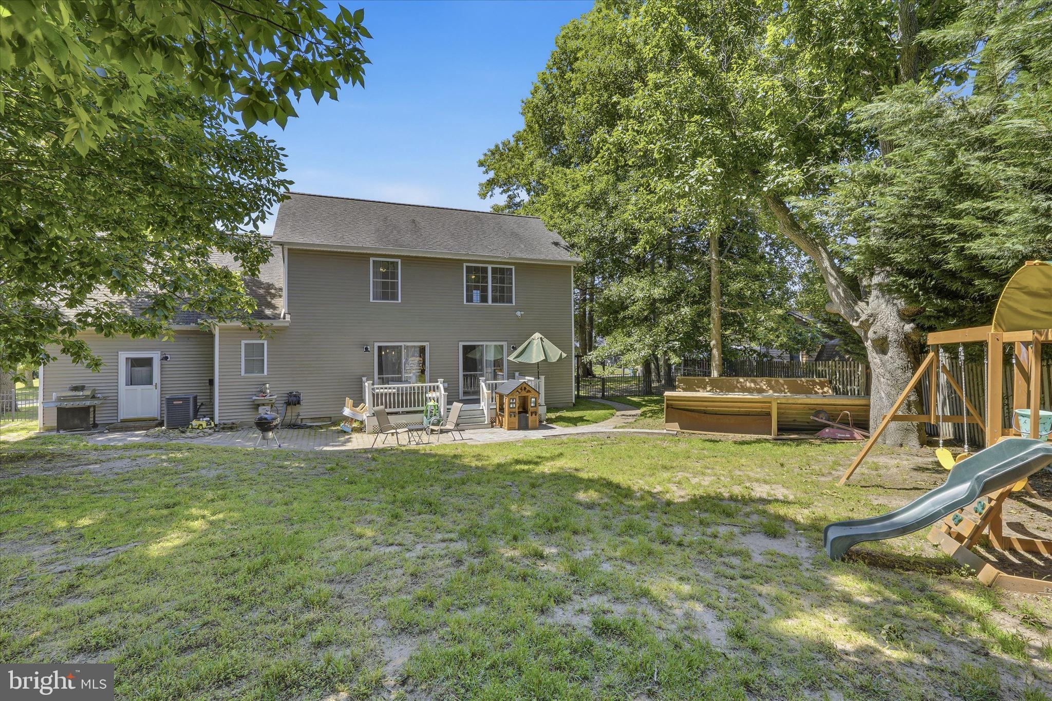 4 GREENBRIAR DRIVE
