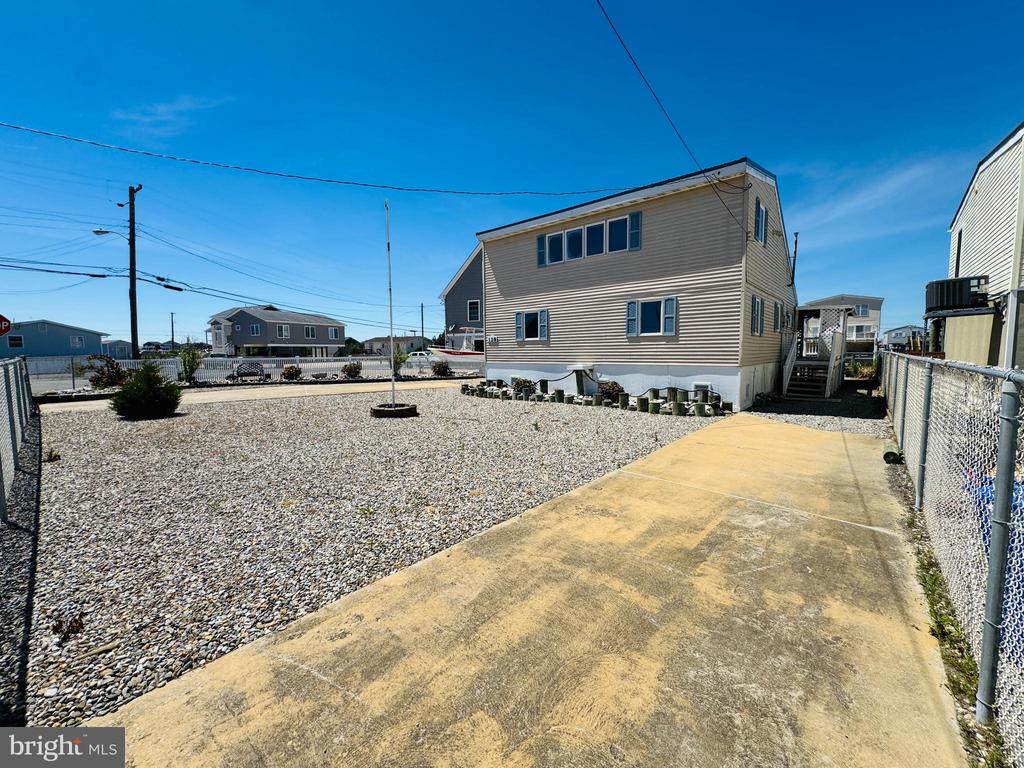 128 CURLEW ROAD