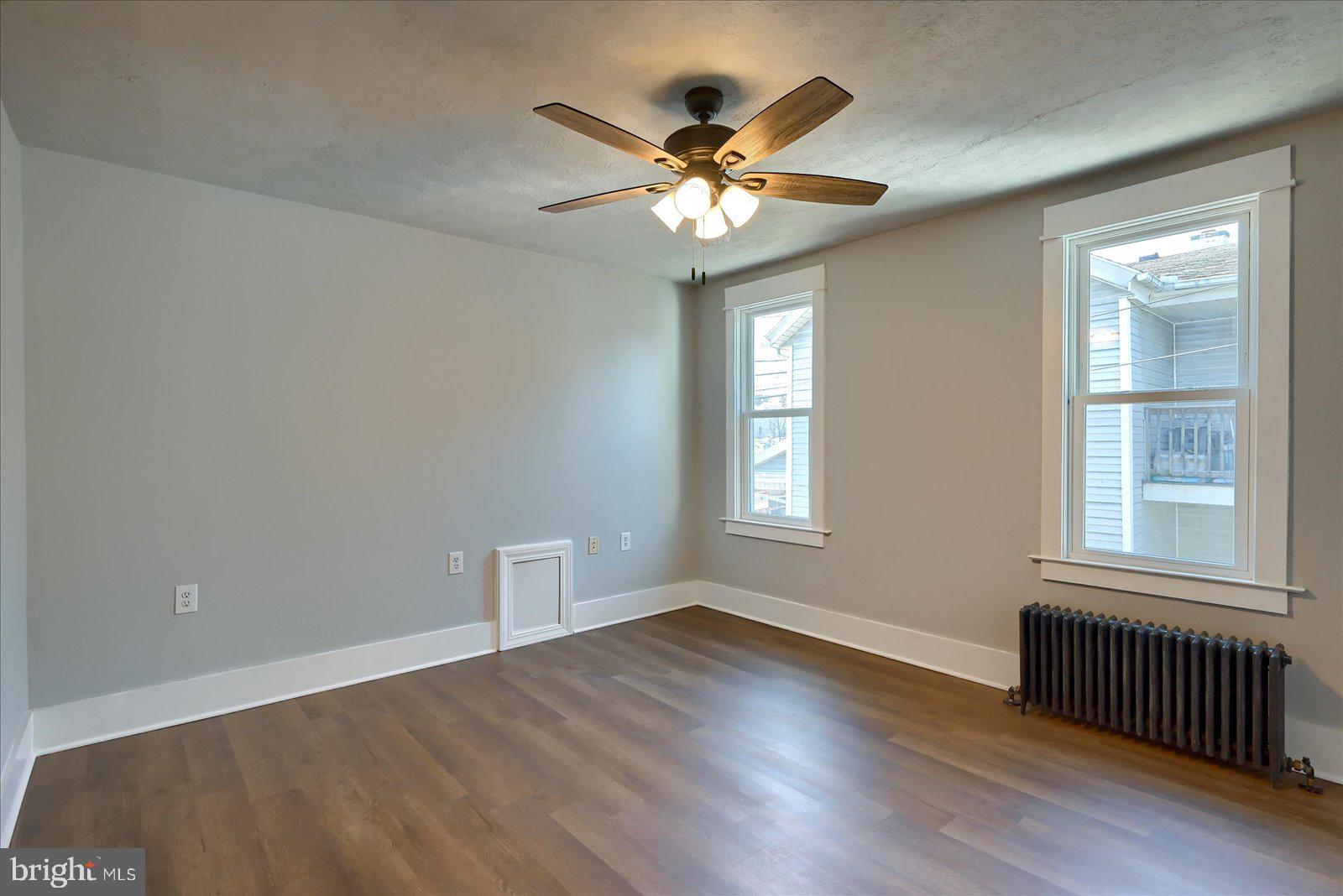 325 W HIGH STREET