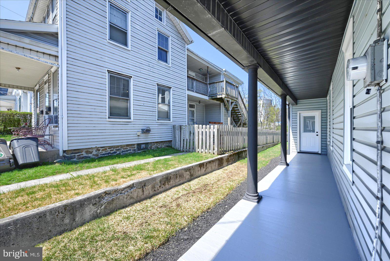 325 W HIGH STREET