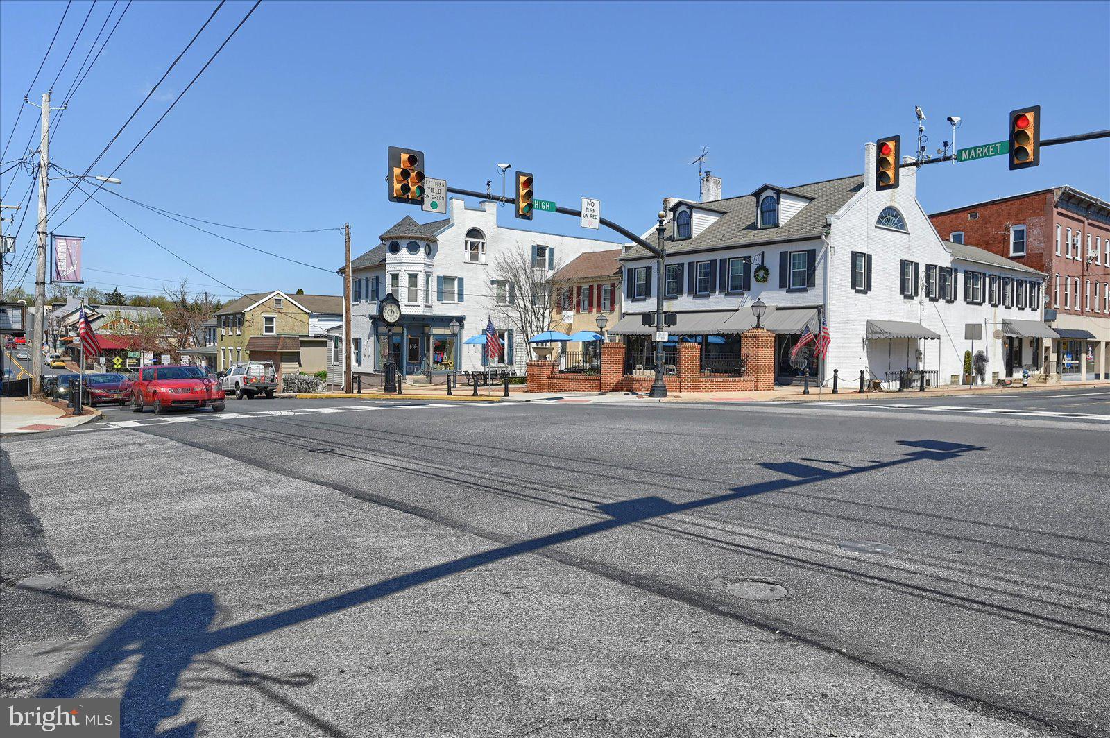 325 W HIGH STREET