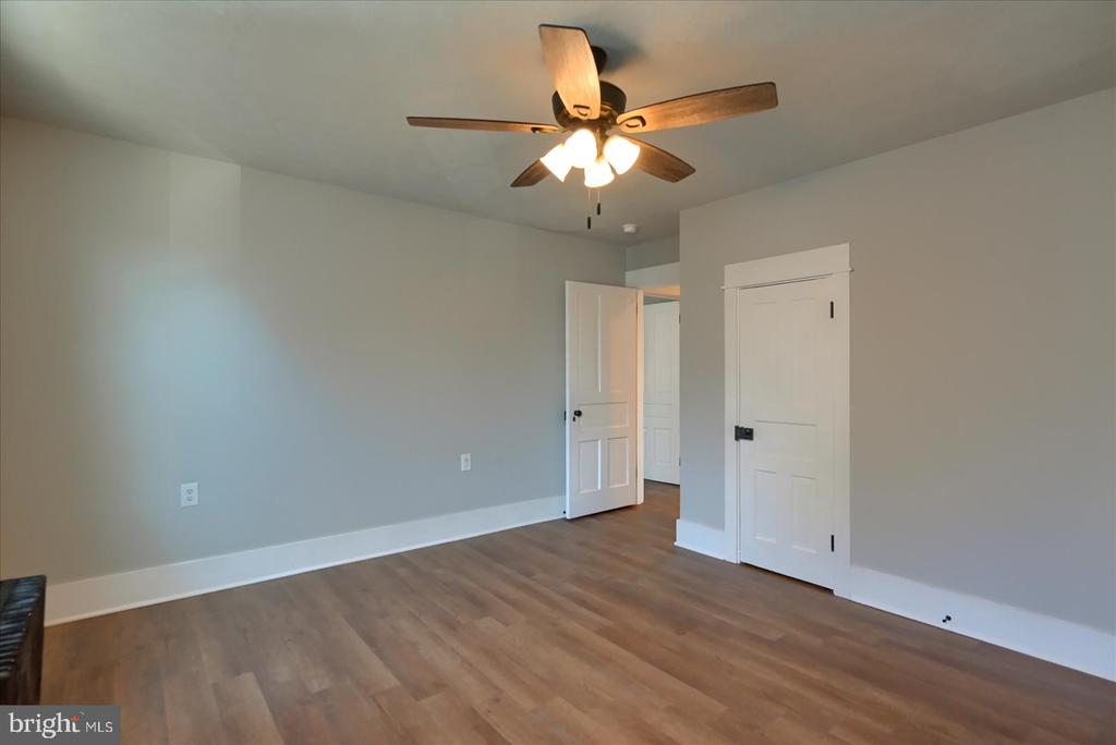 325 W HIGH STREET