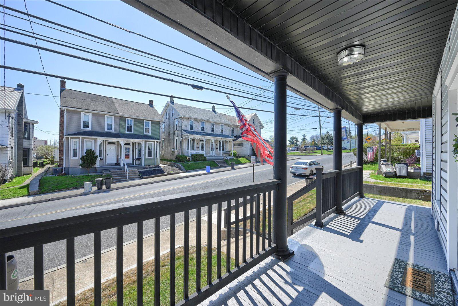 325 W HIGH STREET