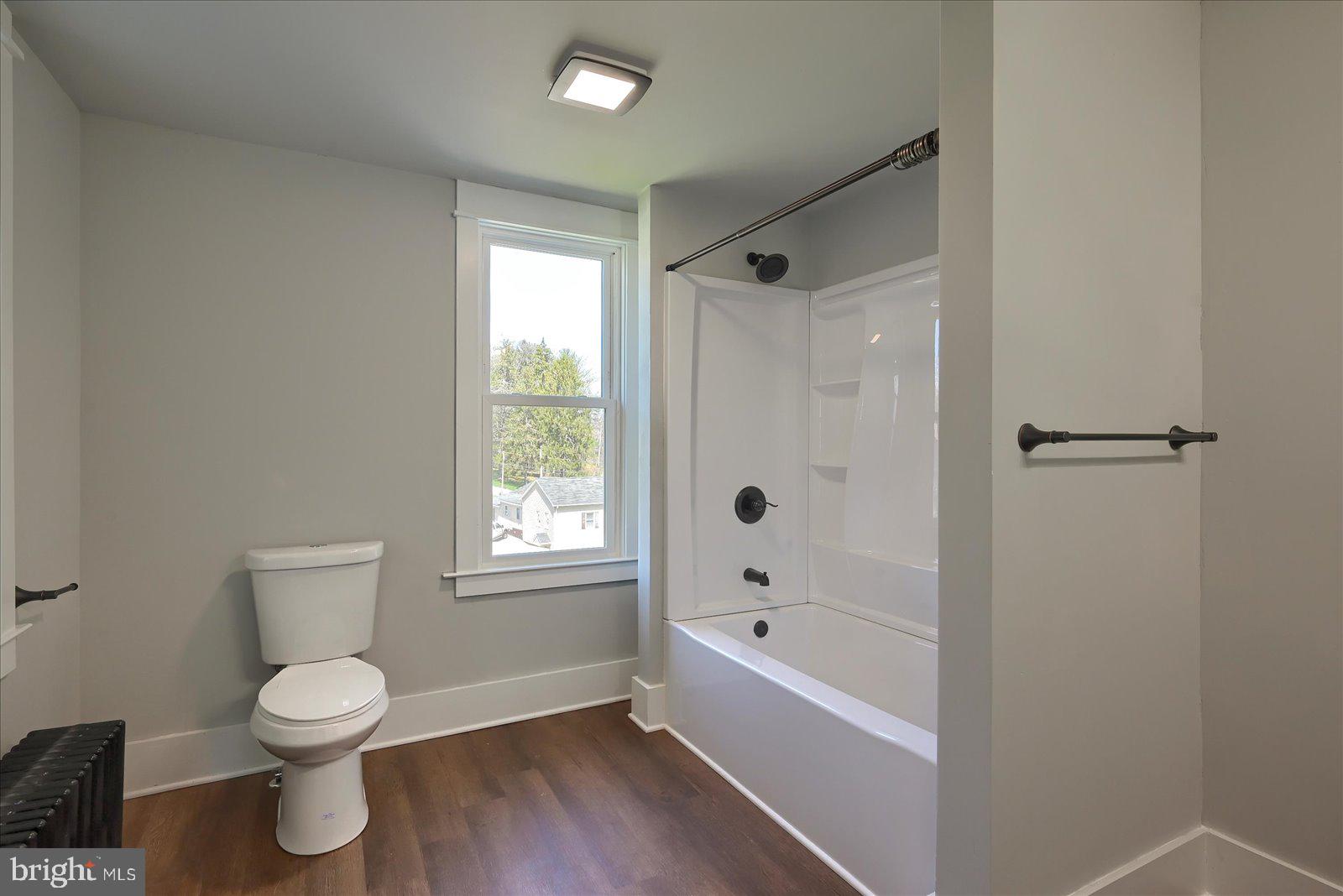 325 W HIGH STREET