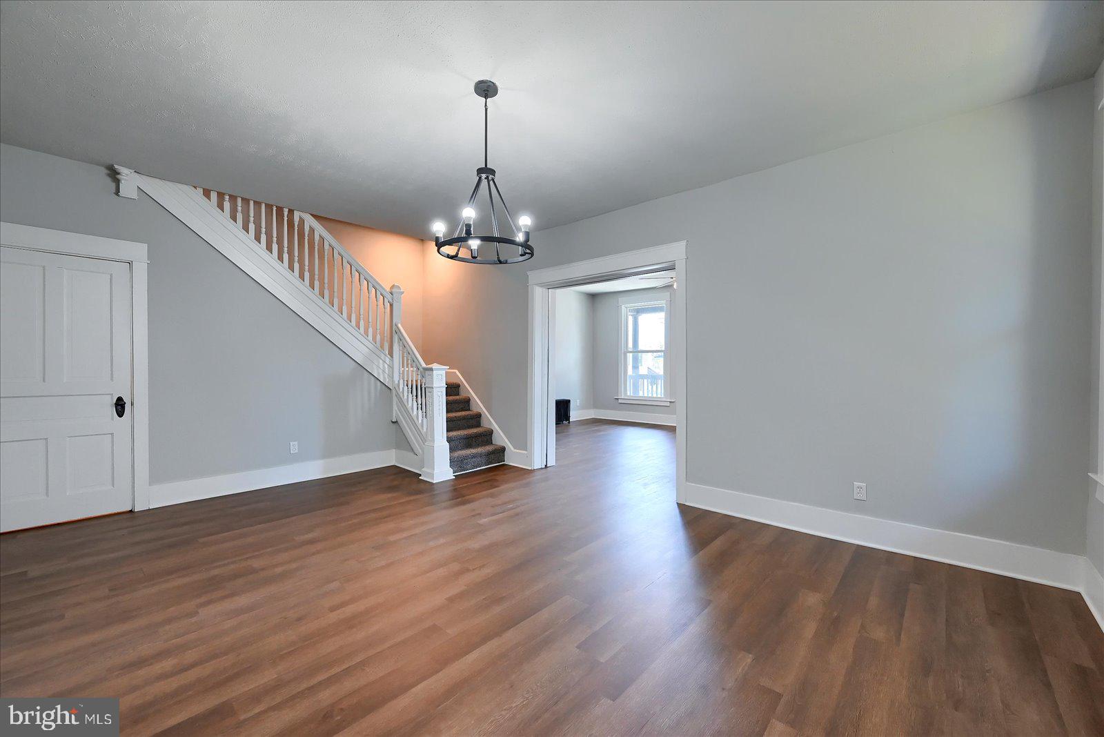 325 W HIGH STREET