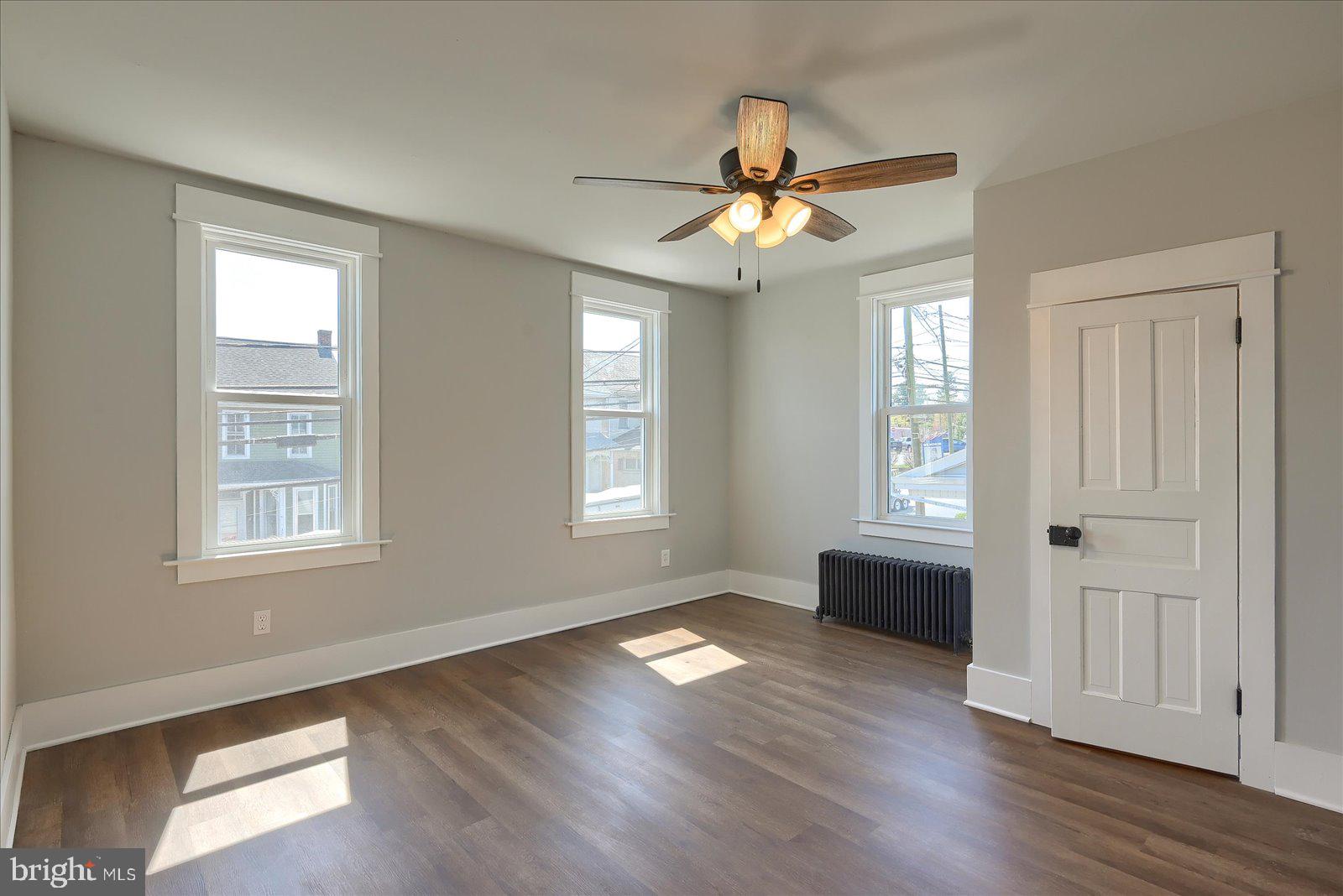 325 W HIGH STREET