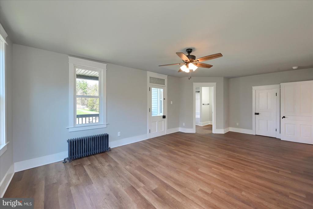 325 W HIGH STREET
