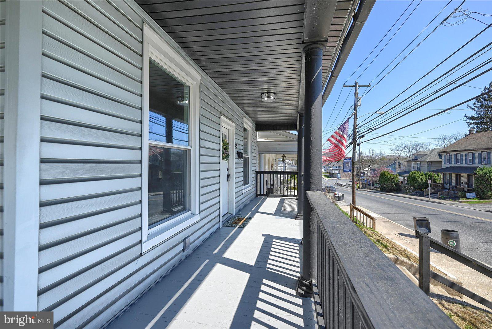 325 W HIGH STREET