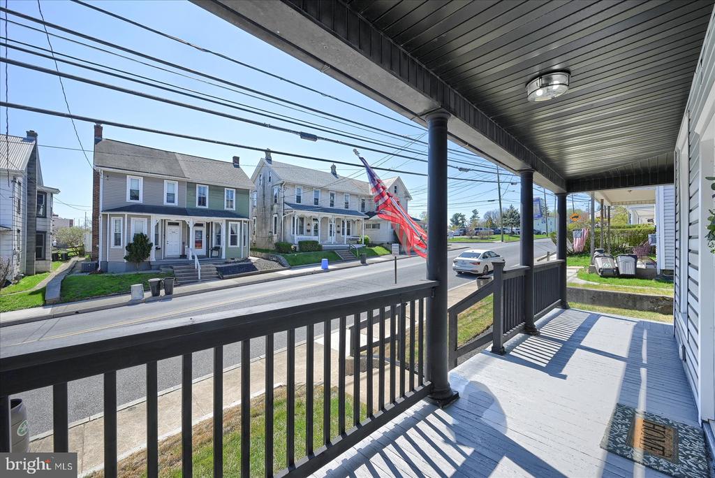 325 W HIGH STREET