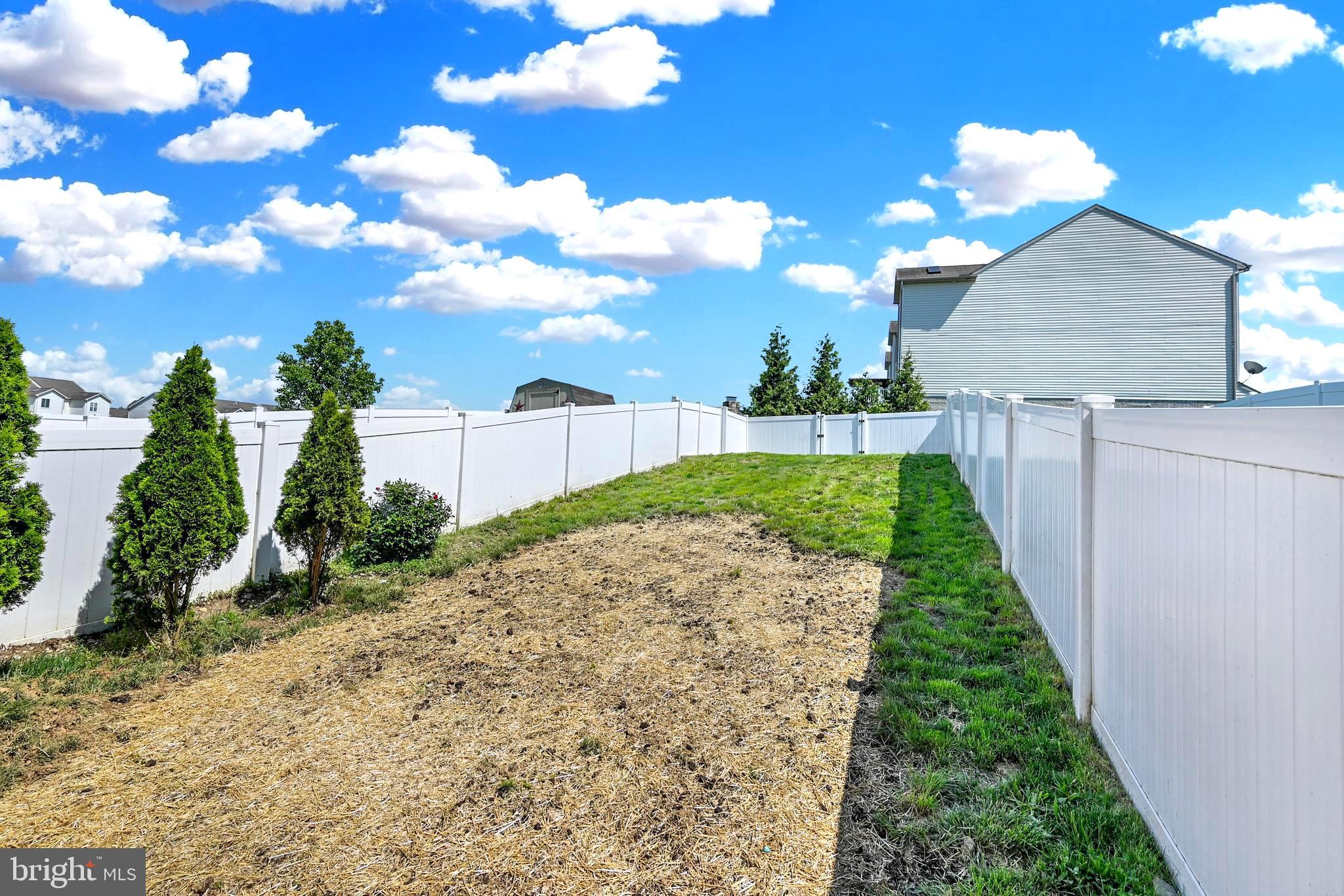1236 LEDGE DRIVE