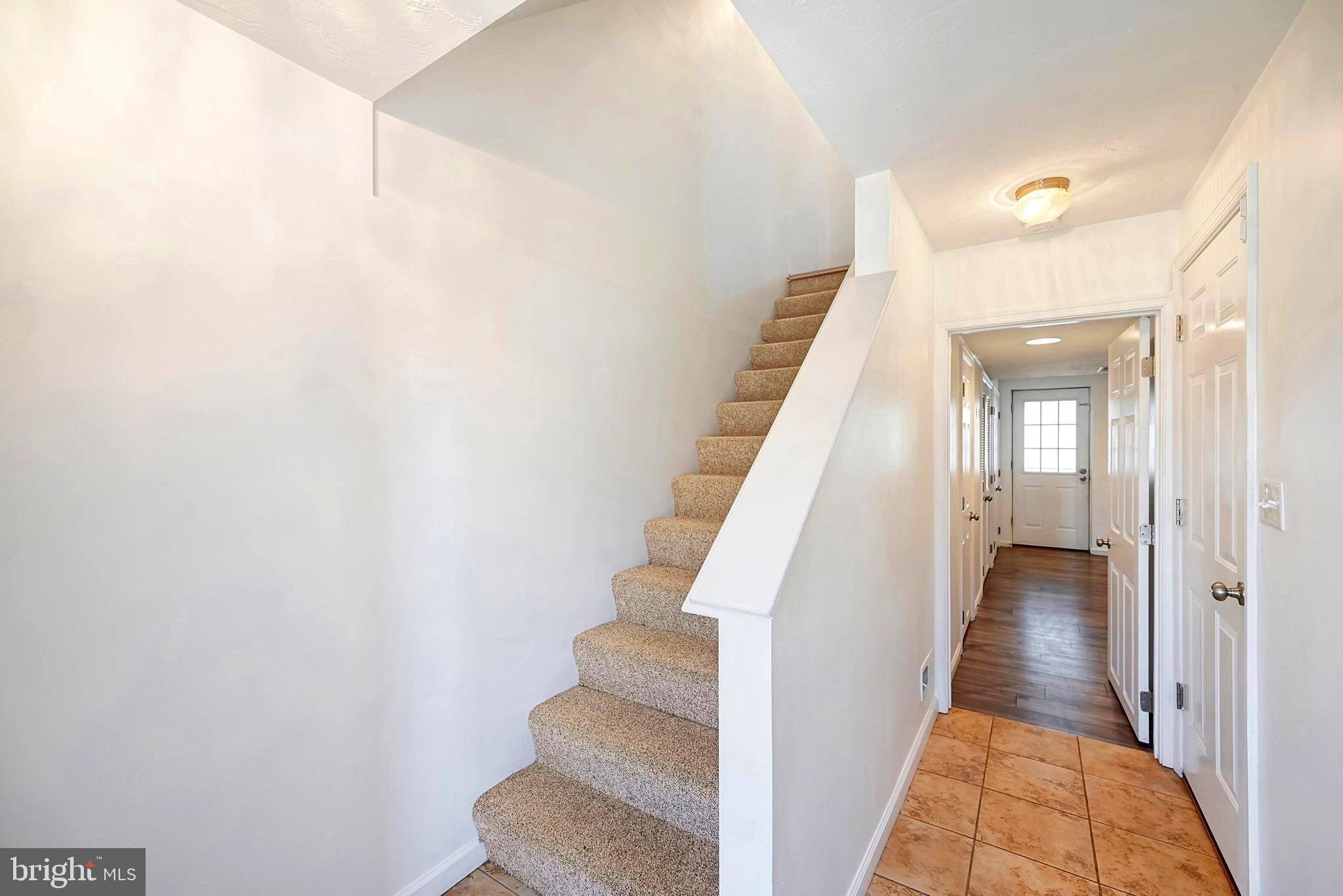 1236 LEDGE DRIVE