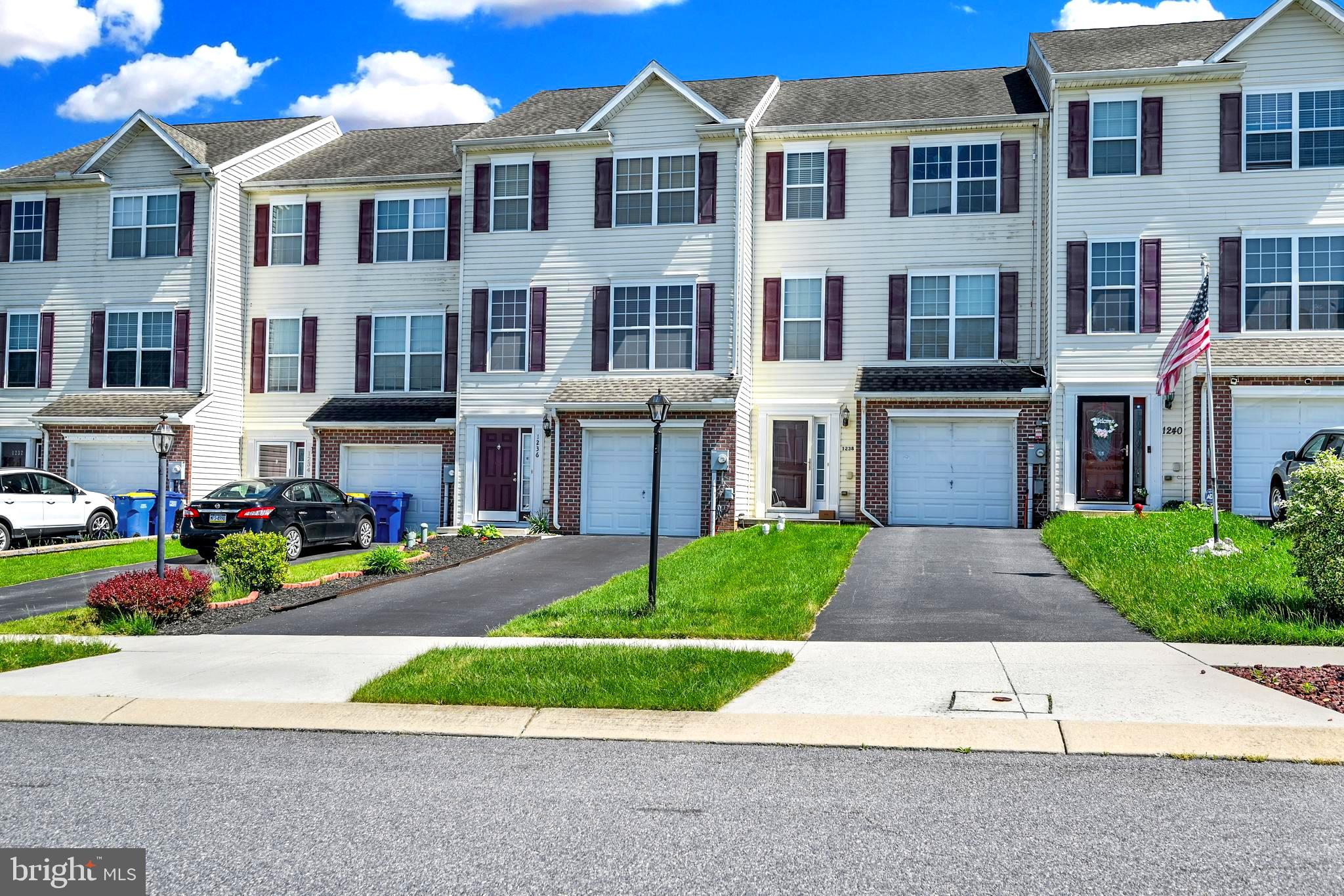 1236 LEDGE DRIVE
