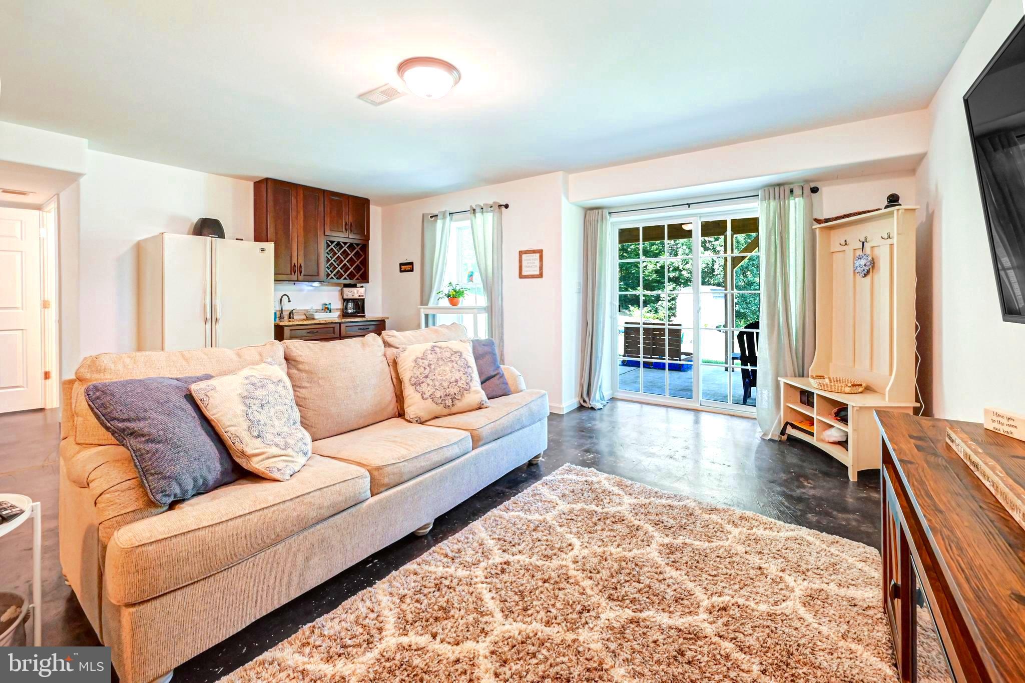 524 MISTY HILL DRIVE